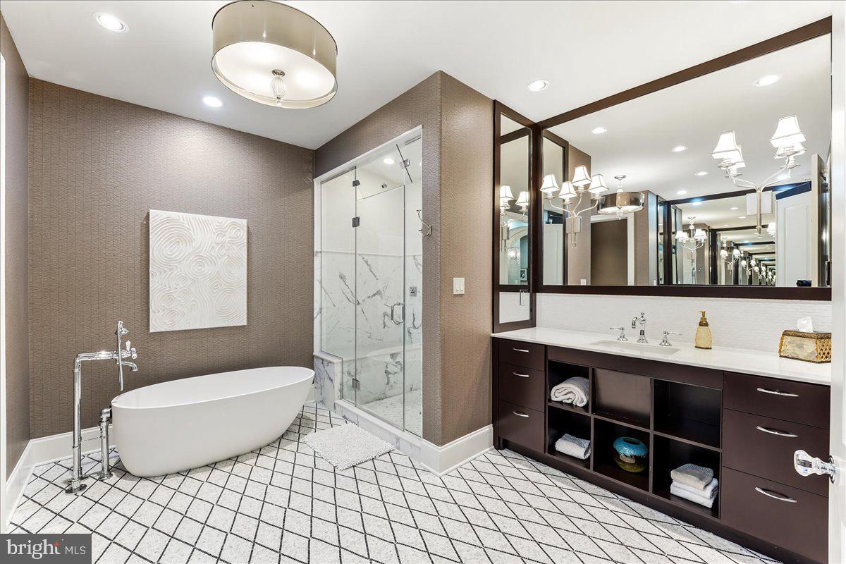 HAVERFORD RESERVE - Residential