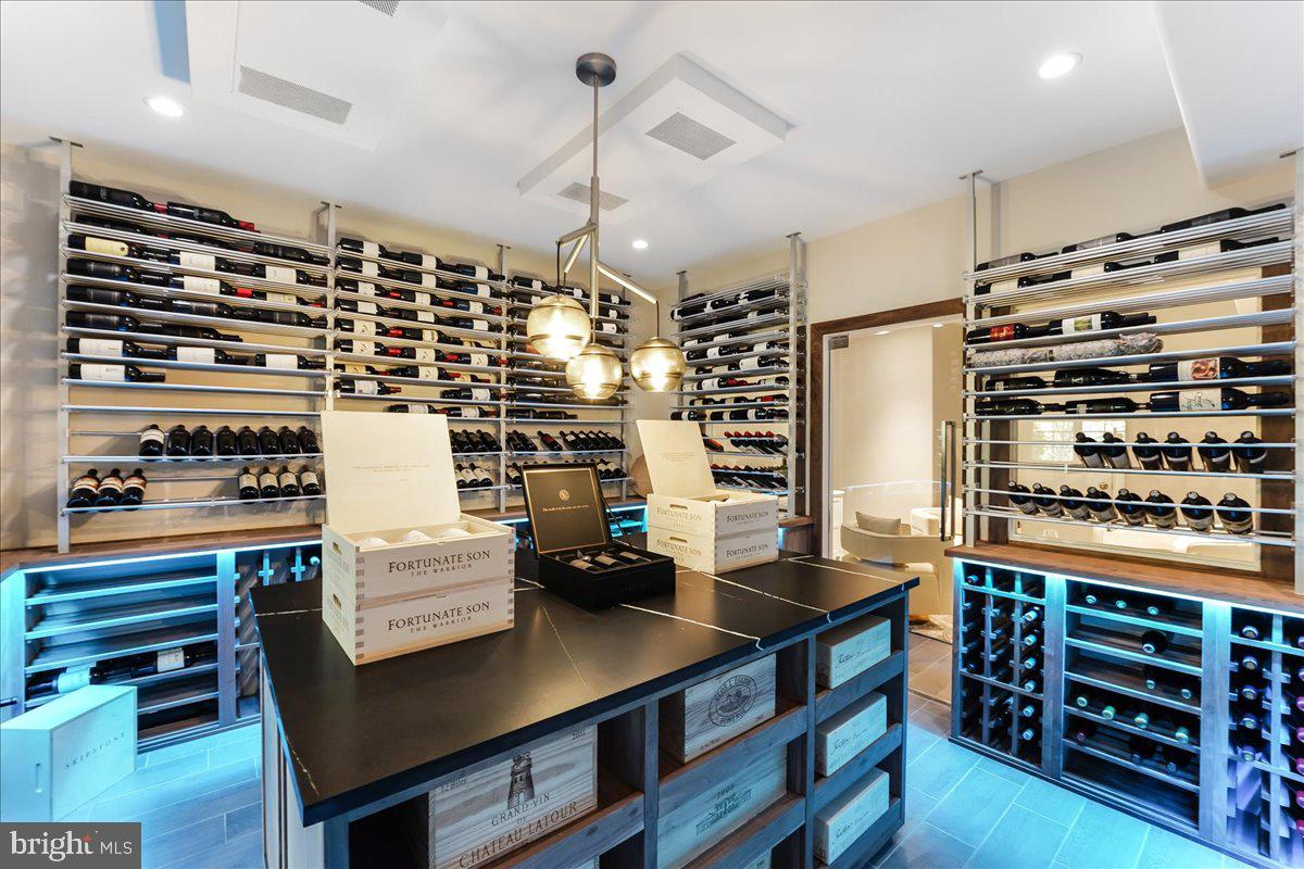 HAVERFORD RESERVE - Residential