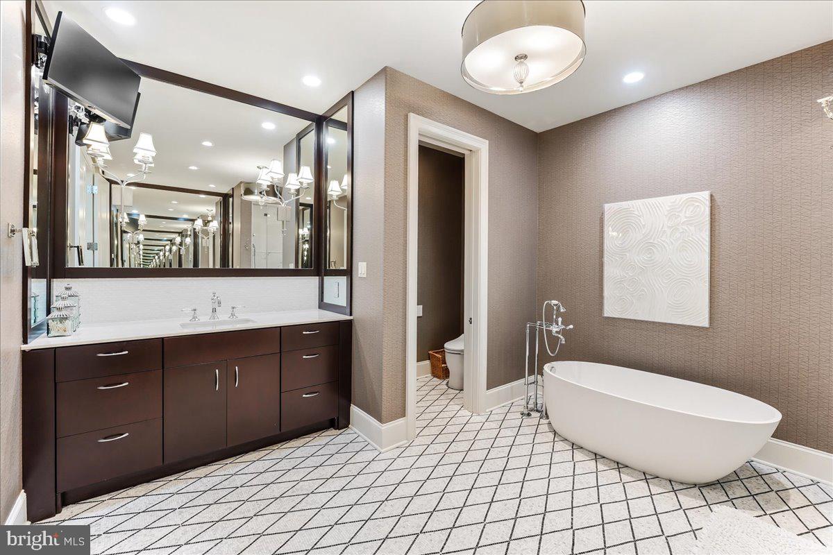 HAVERFORD RESERVE - Residential