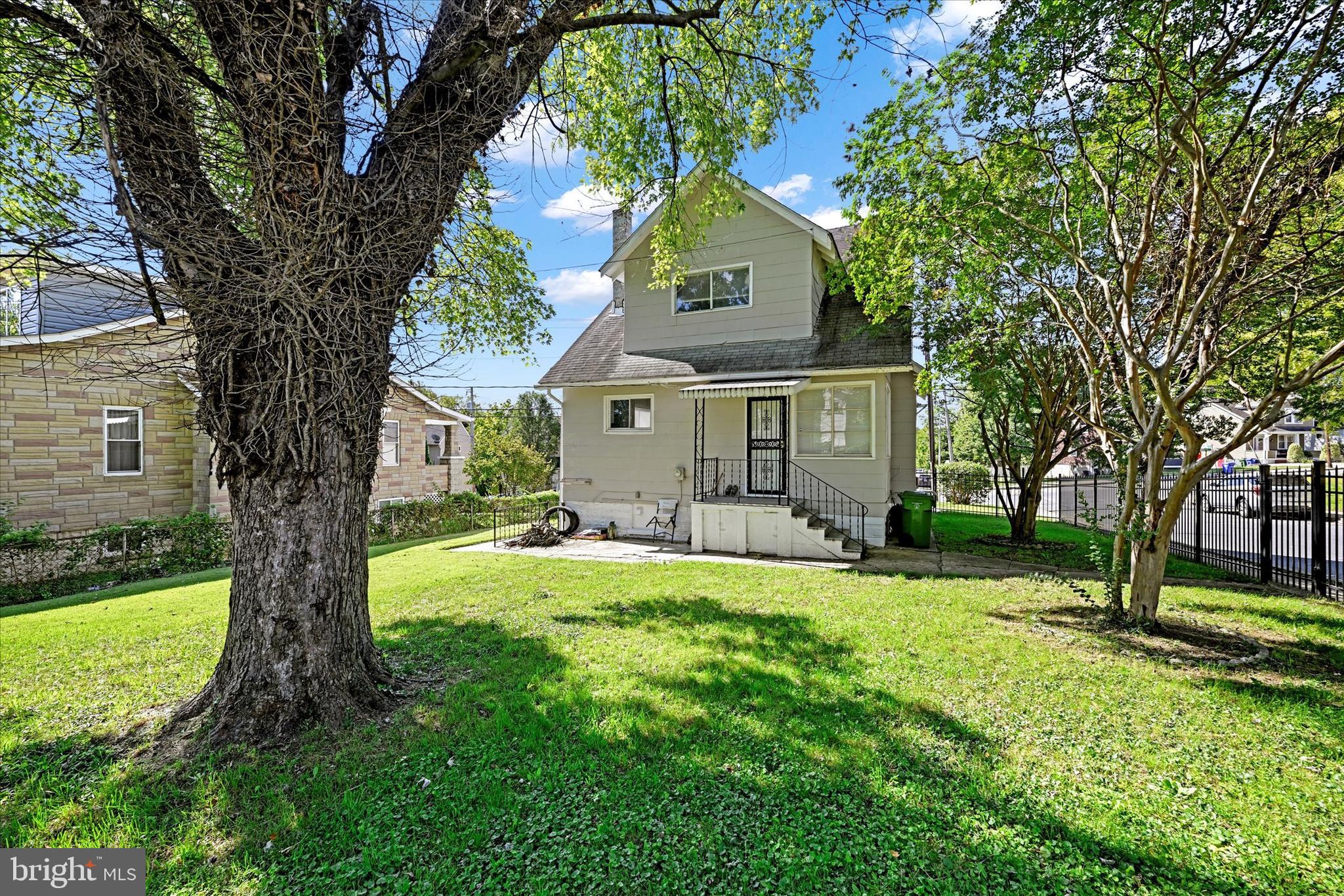 FRANKFORD - Residential