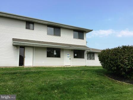 EDGEWATER VILLAGE QUAD OFFERS 2 LEVEL CONDO FEATURES 2 BR, 1 F/BA,1 CAR GARAGE .GALLEY KITCHEN W/ DINING ROOM AND LIVING ROOM COMBO. BEDROOMS AND FULL BATH EASY ACCESS TO 95 & RT 40. PROPERTY NEEDS SOME WORK. PRICED TO MOVE! SOLD AS-IS.GR/HOA/Condo/FF fees TBD by buyer. >> AGENTS SEE AGENT REMARKS FOR OFFER INSTRUCTIONS.