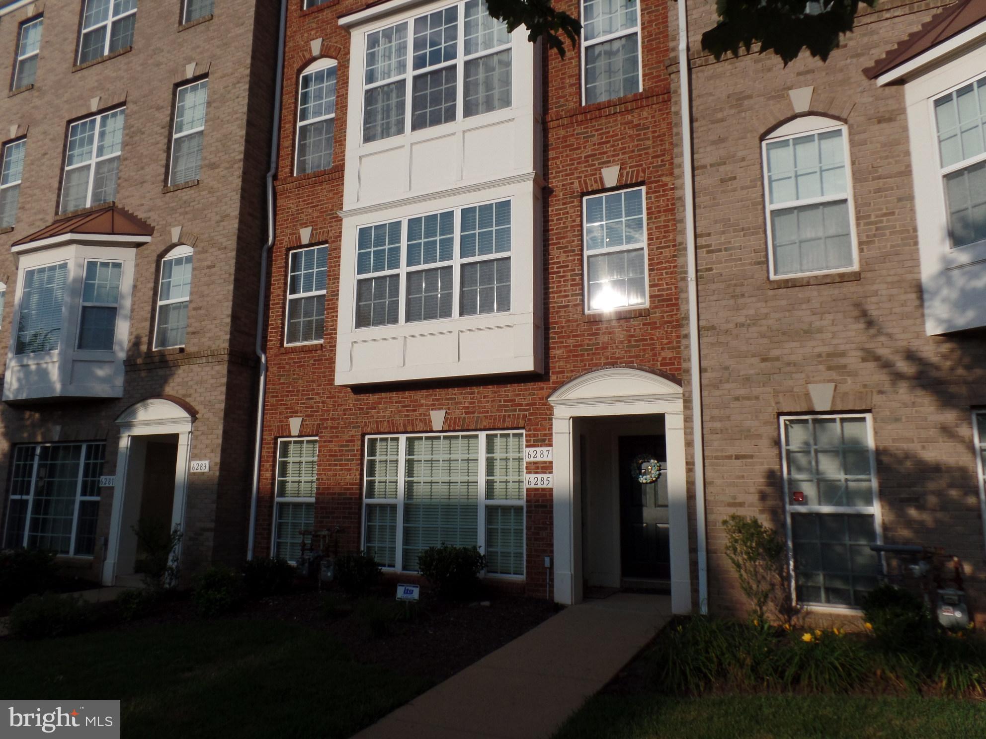 MARKET CENTER - Residential Lease