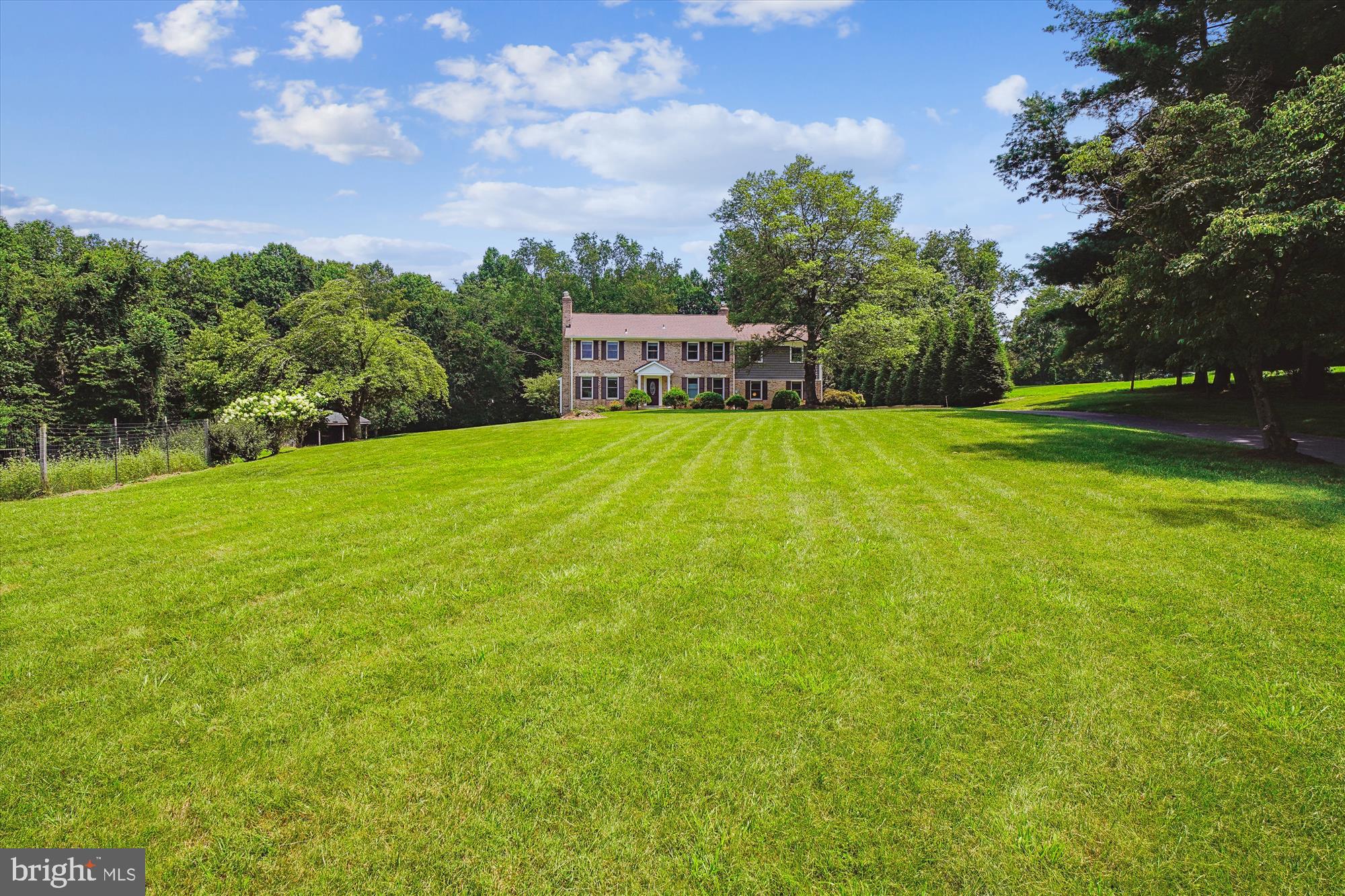 1505 TUCKER LANE
