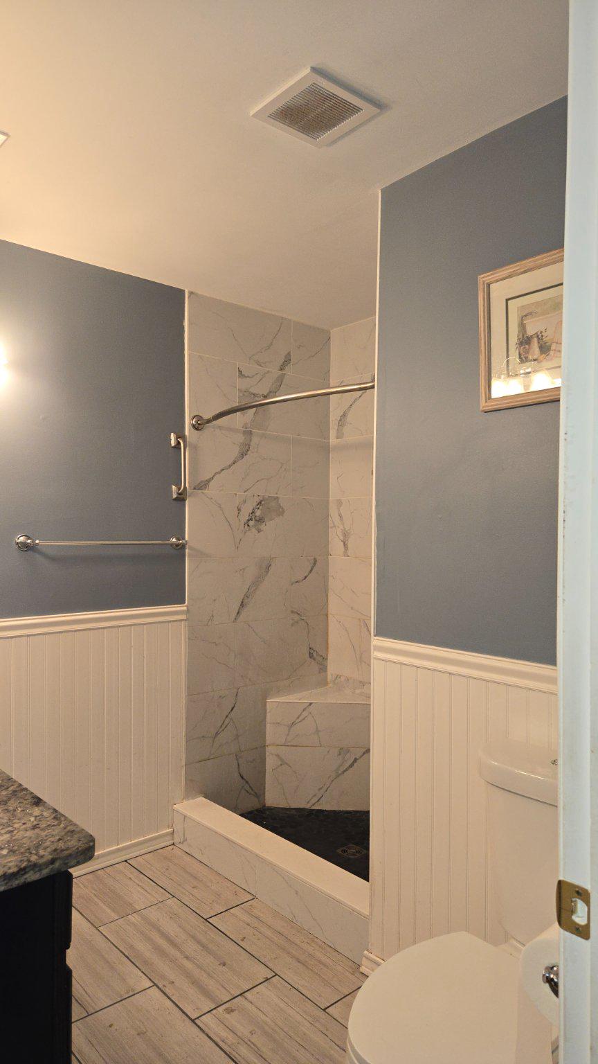 ASHTON CONDO - Residential