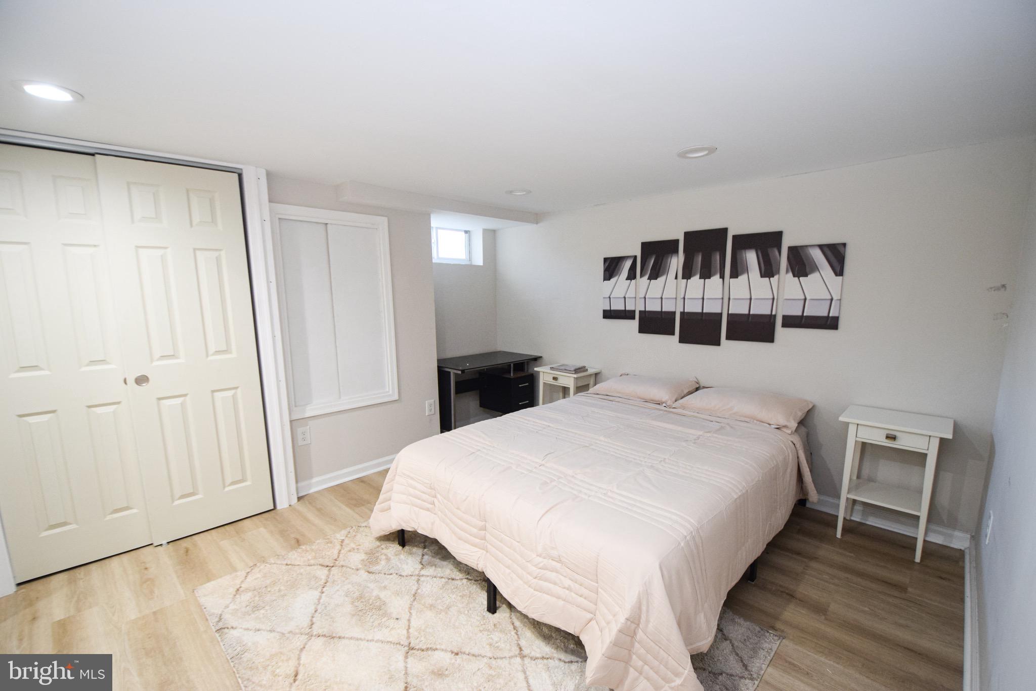 MERRITT HOMES - Residential Lease