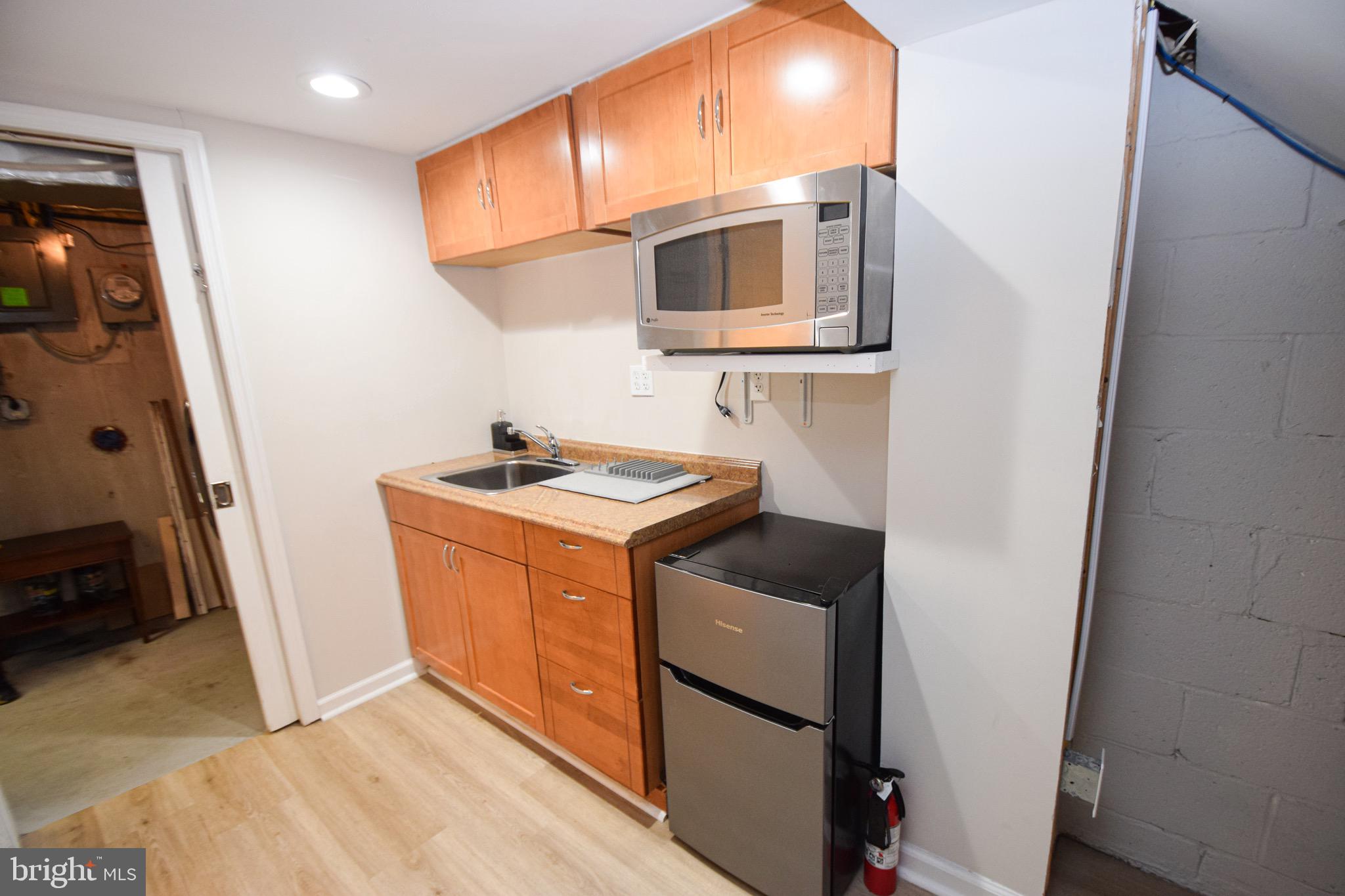 MERRITT HOMES - Residential Lease