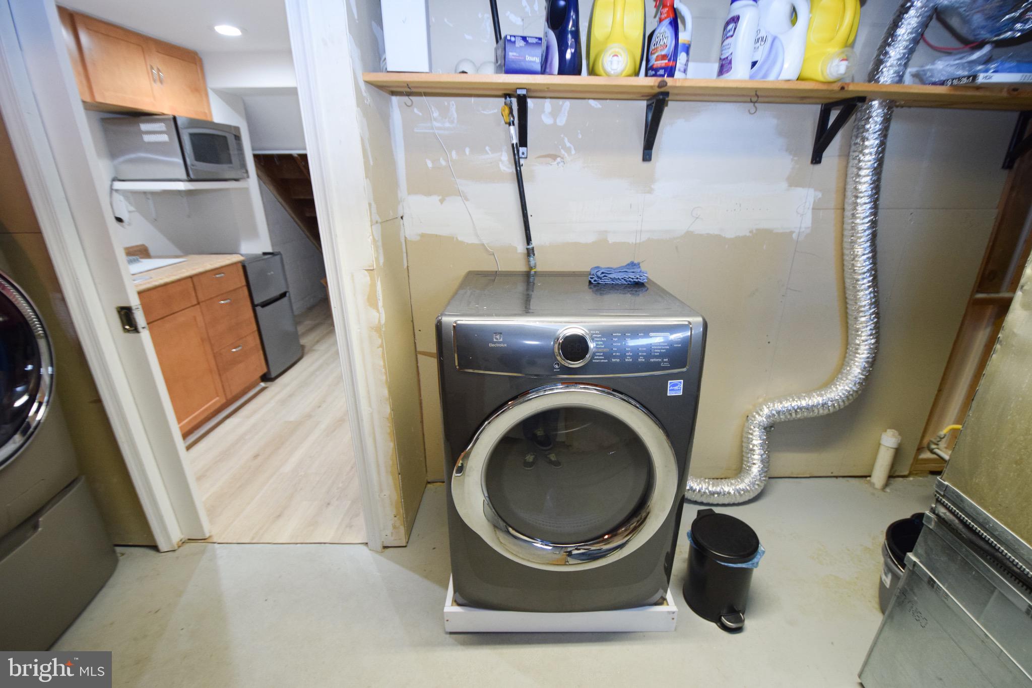 MERRITT HOMES - Residential Lease