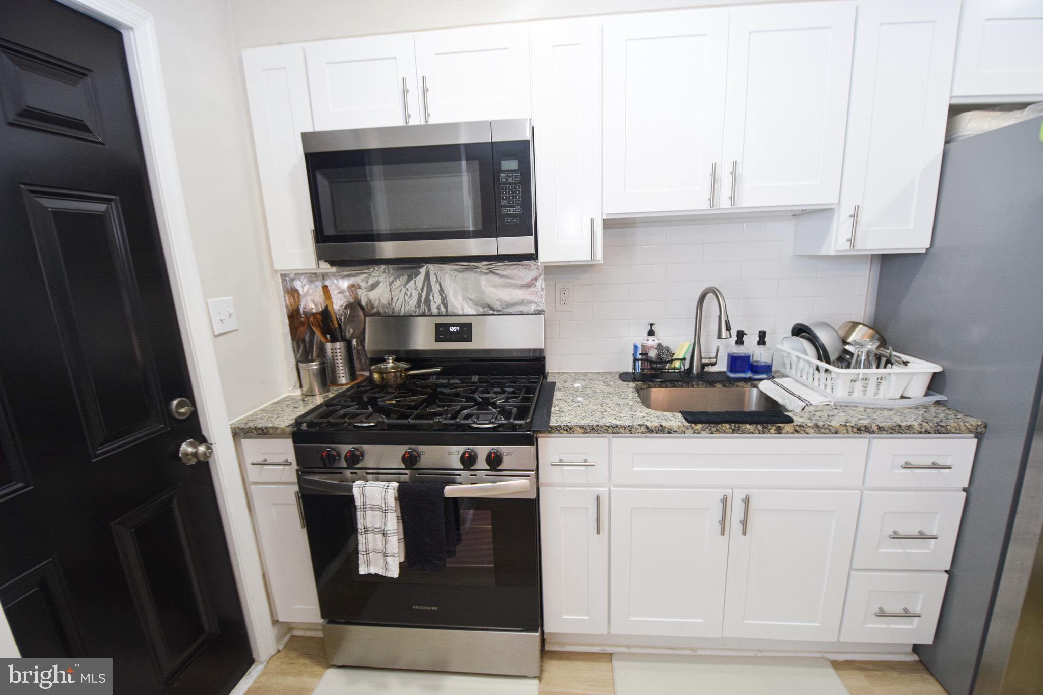 MERRITT HOMES - Residential Lease