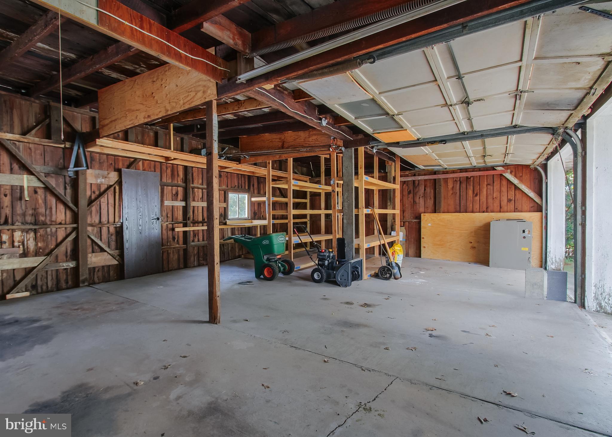 VILLAGE OF LINGLESTOWN - Commercial Sale