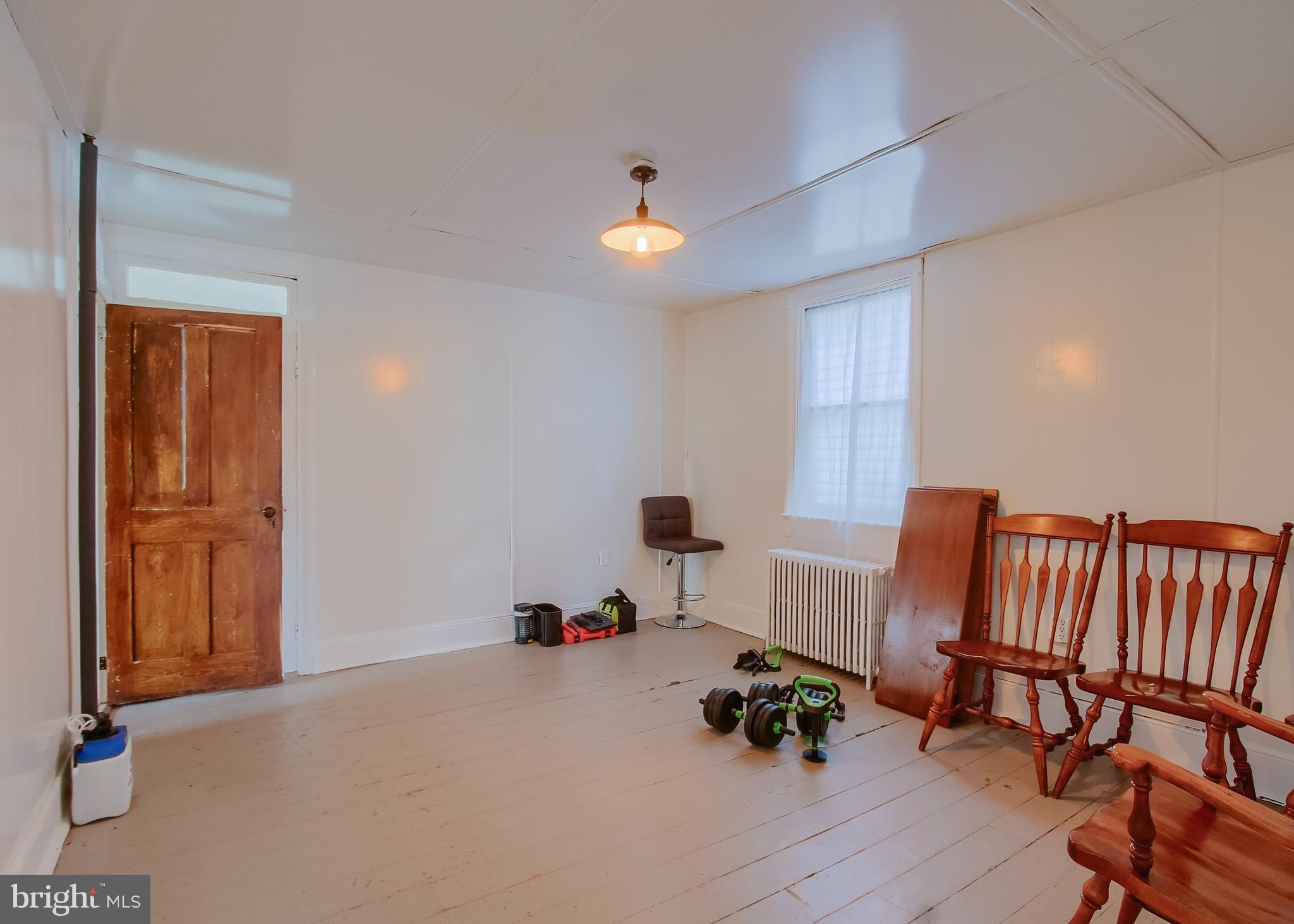 VILLAGE OF LINGLESTOWN - Commercial Sale