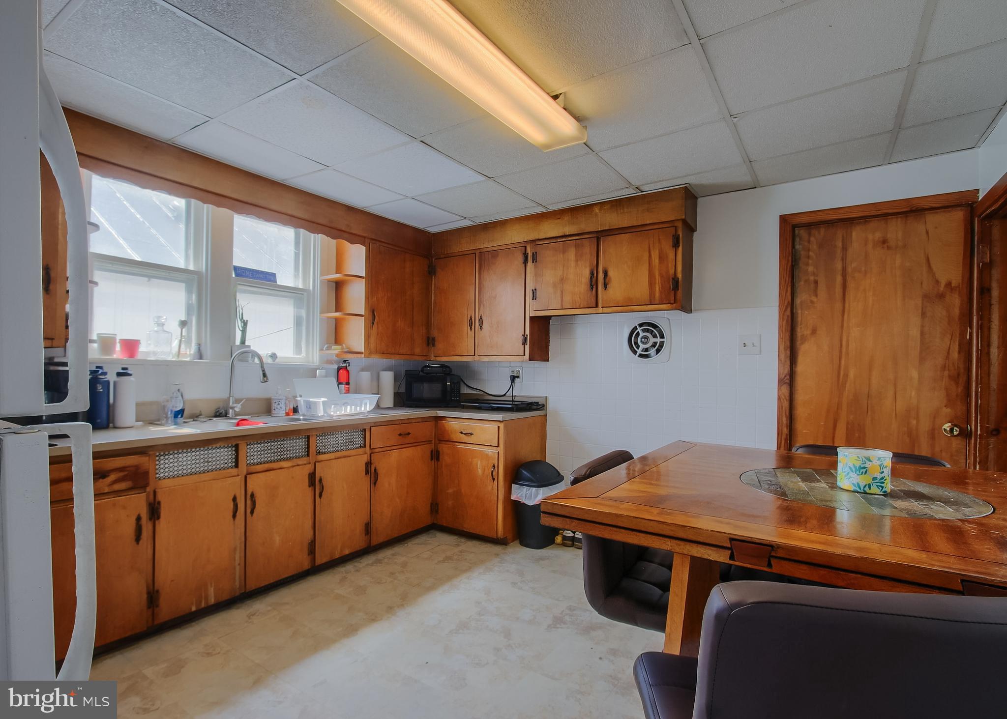 VILLAGE OF LINGLESTOWN - Commercial Sale