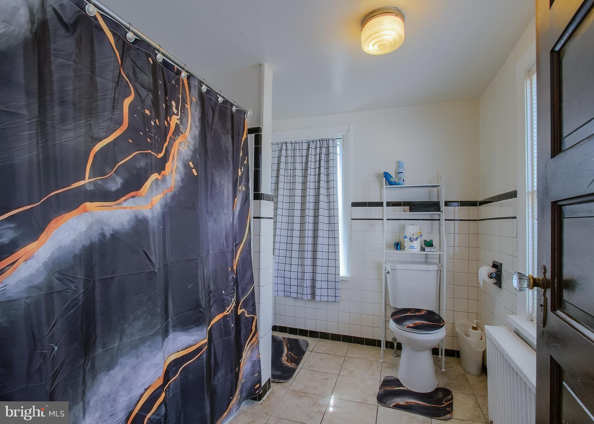 VILLAGE OF LINGLESTOWN - Commercial Sale