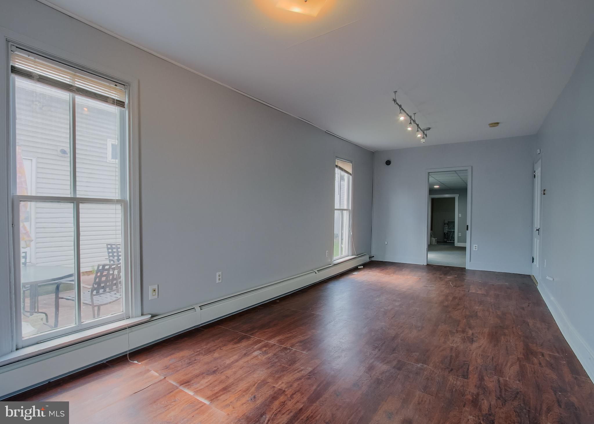 VILLAGE OF LINGLESTOWN - Commercial Sale