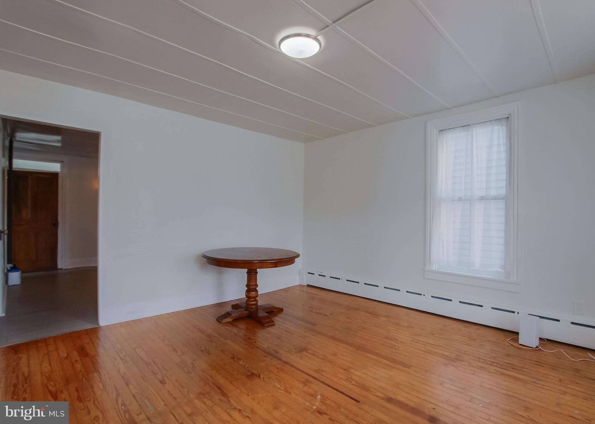 VILLAGE OF LINGLESTOWN - Commercial Sale