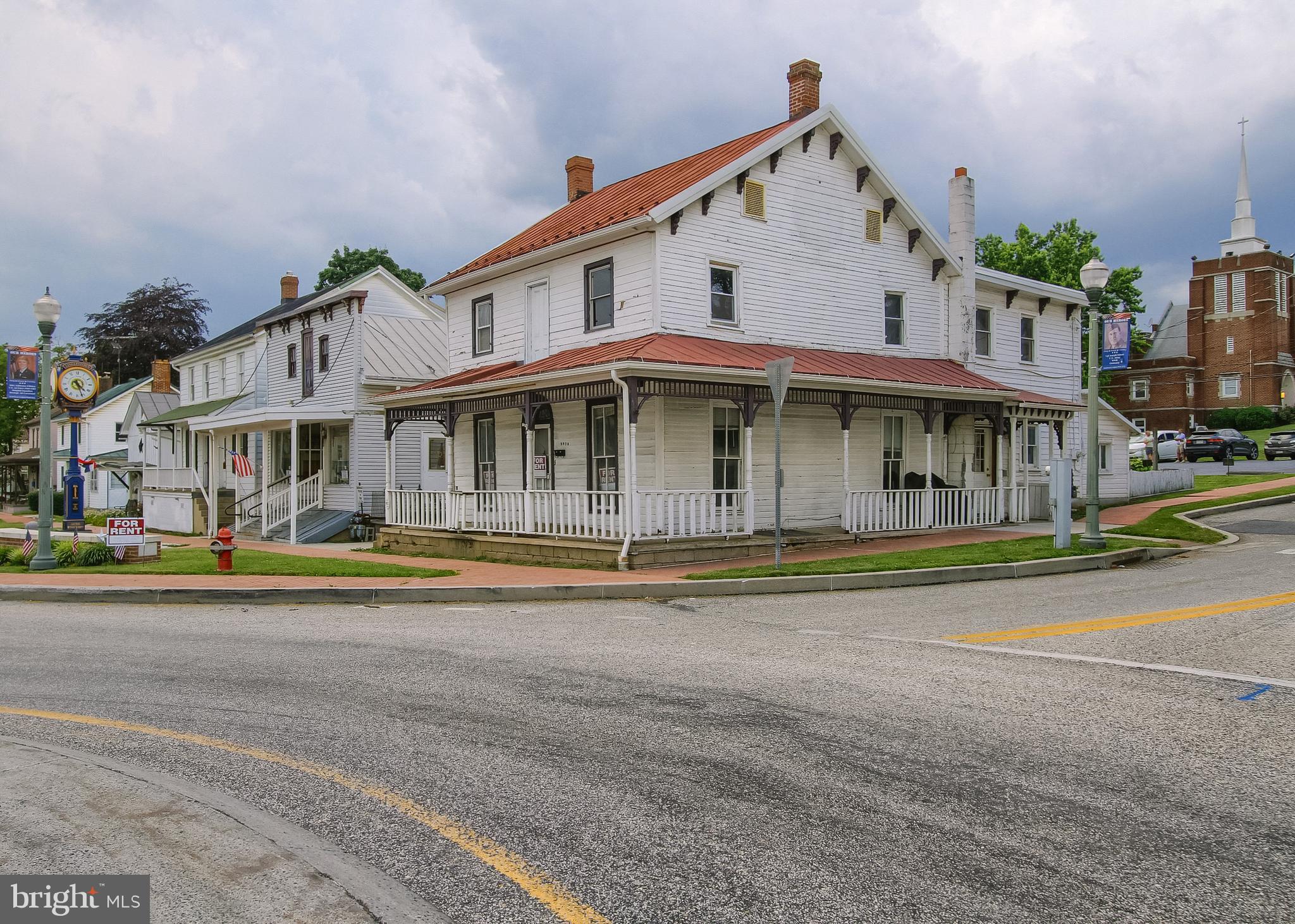 VILLAGE OF LINGLESTOWN - Commercial Sale