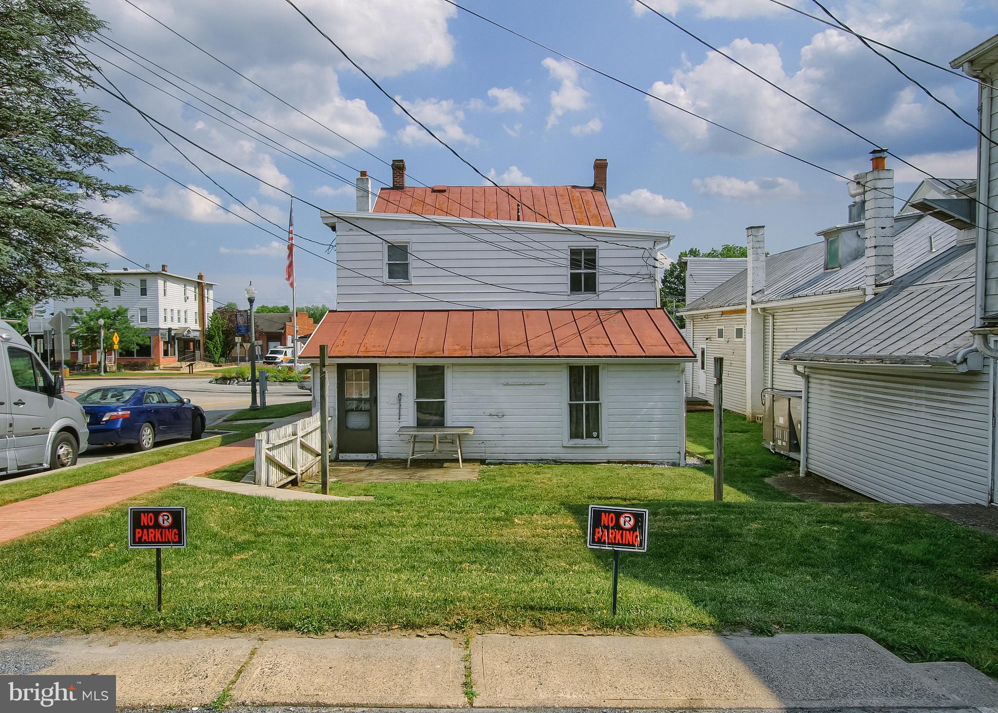 VILLAGE OF LINGLESTOWN - Commercial Sale