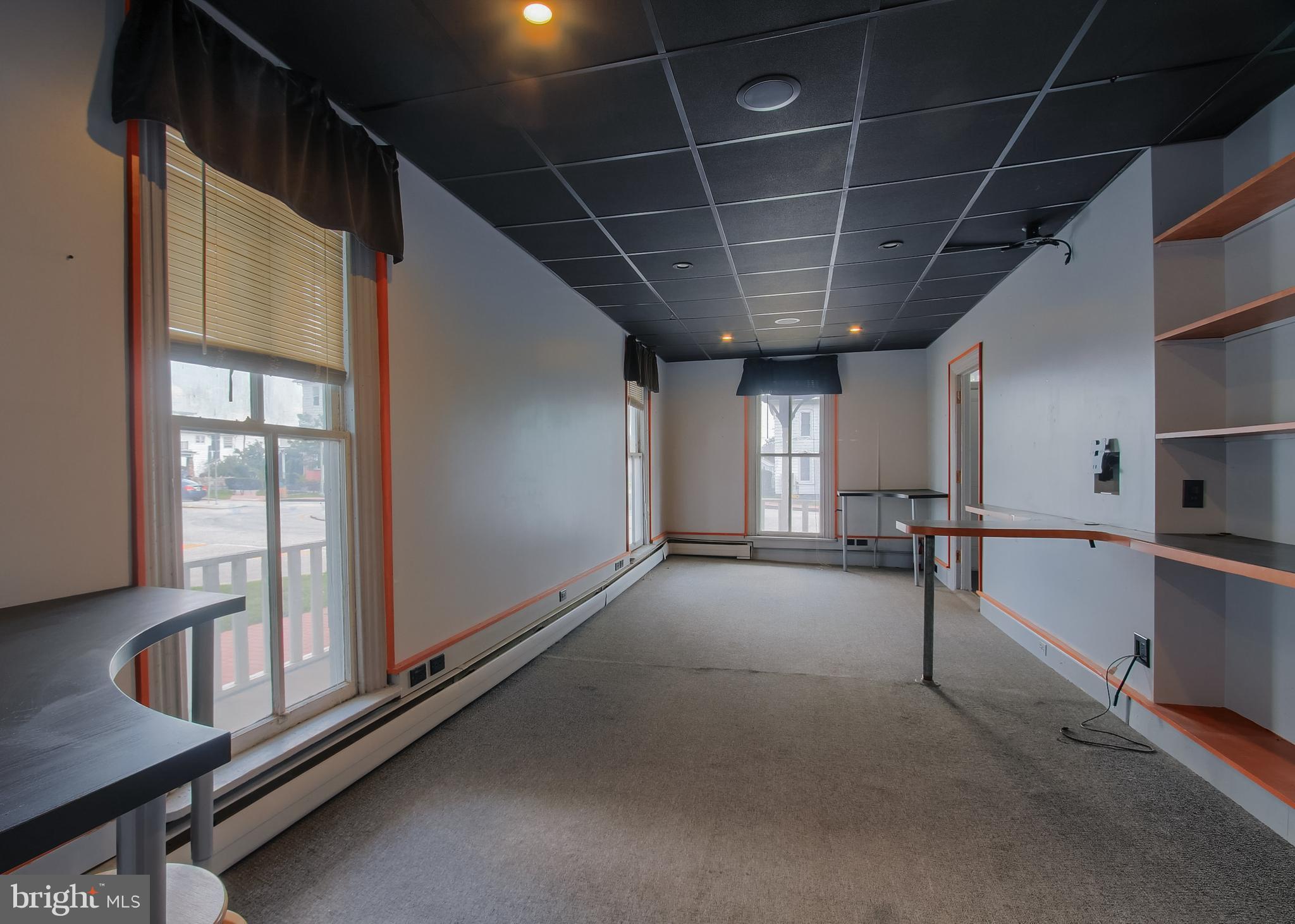 VILLAGE OF LINGLESTOWN - Commercial Sale