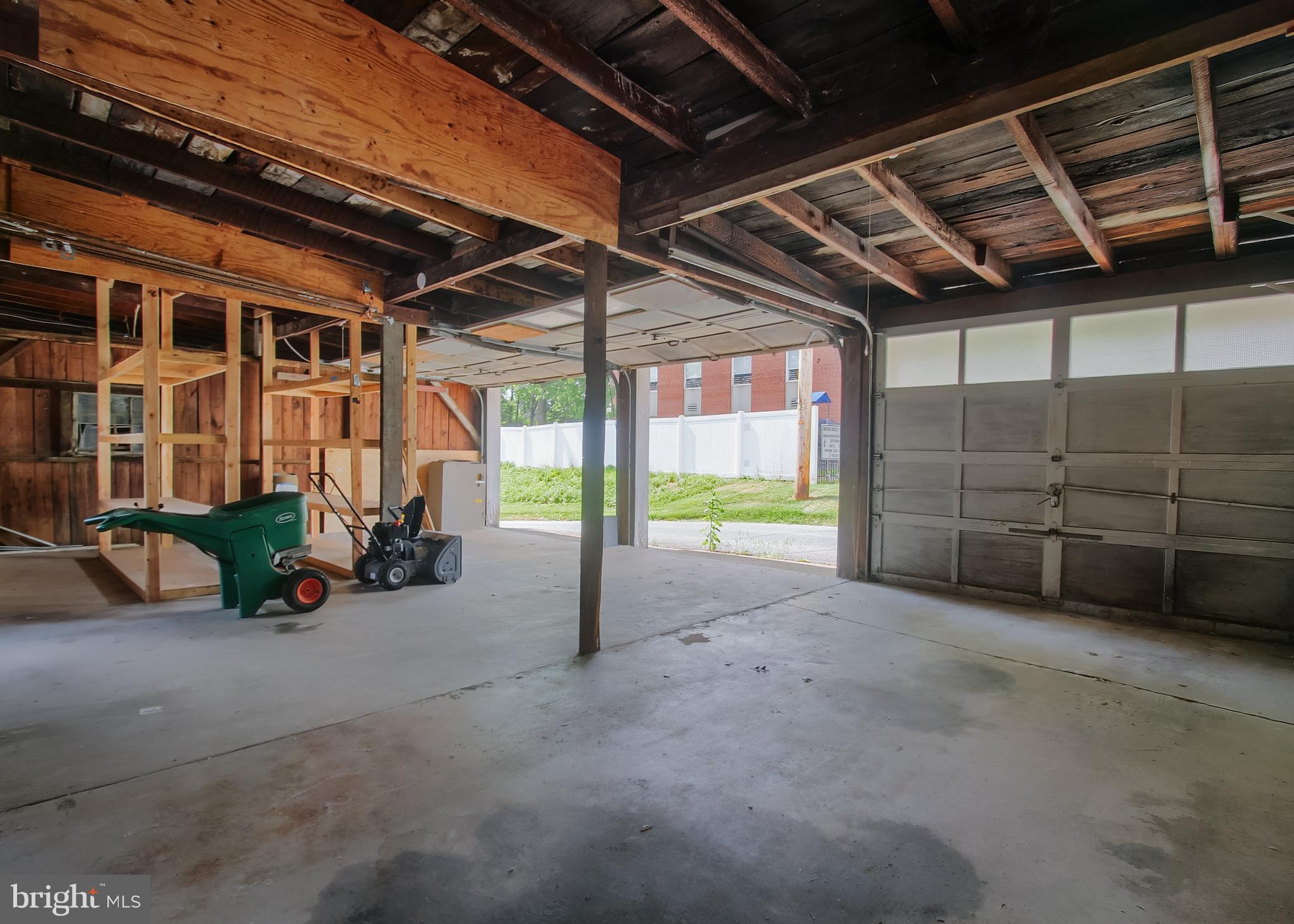 VILLAGE OF LINGLESTOWN - Commercial Sale