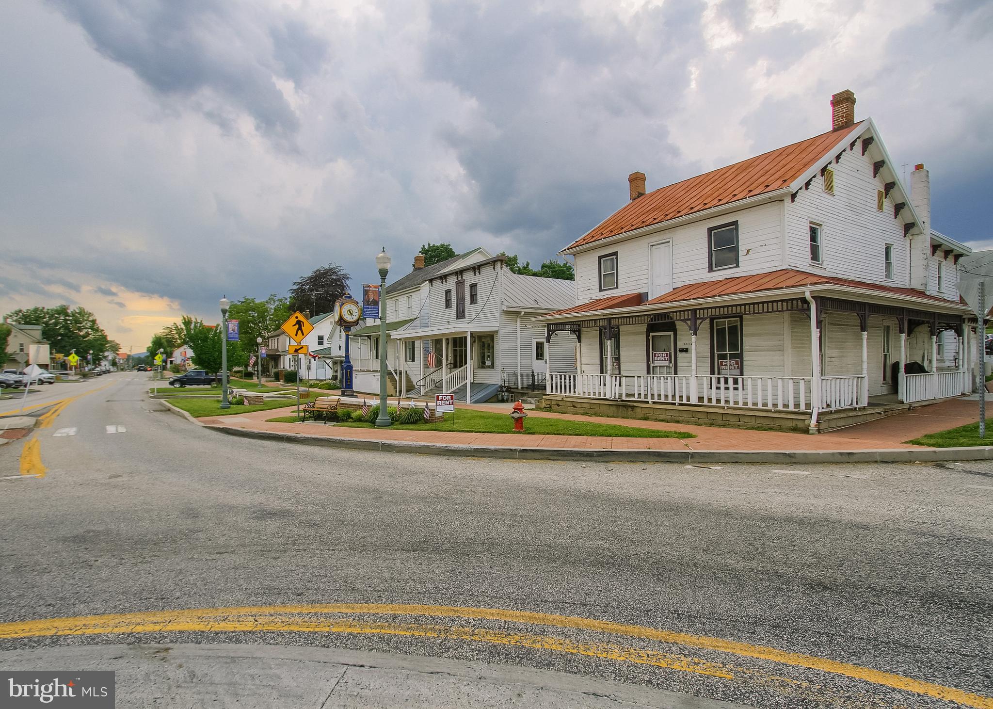 VILLAGE OF LINGLESTOWN - Commercial Sale