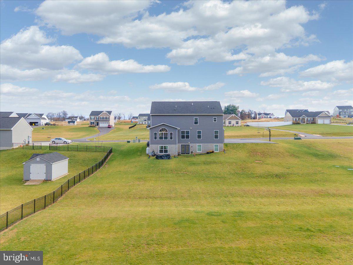 AMBERFIELD - Residential