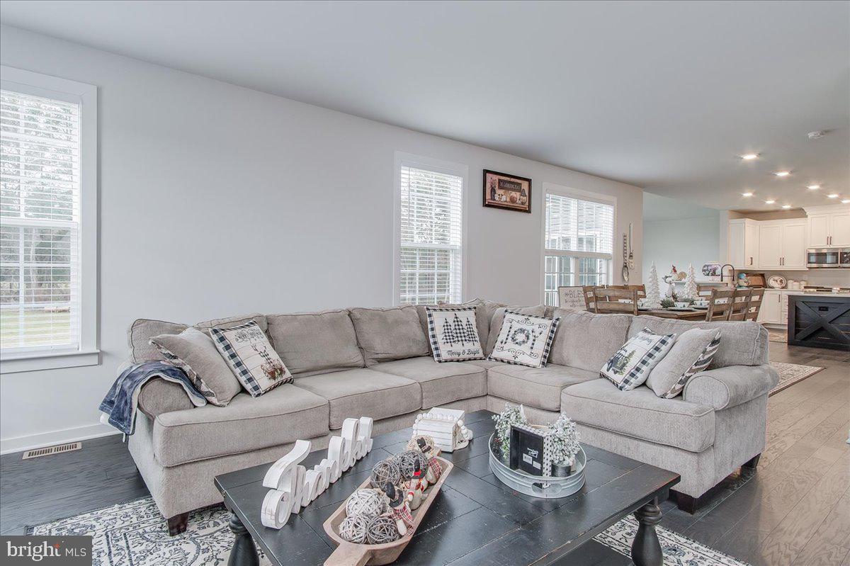 AMBERFIELD - Residential