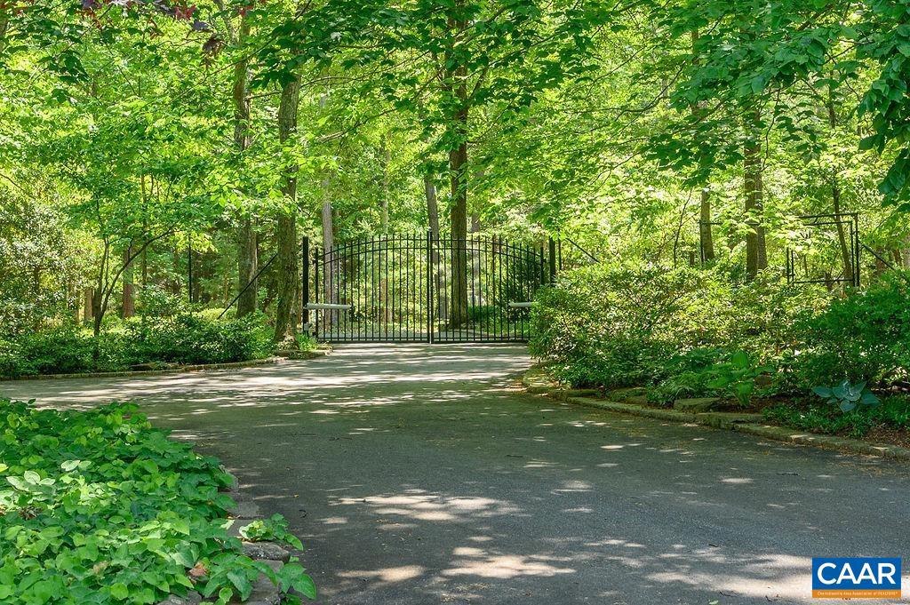 GARTH GATE - Residential