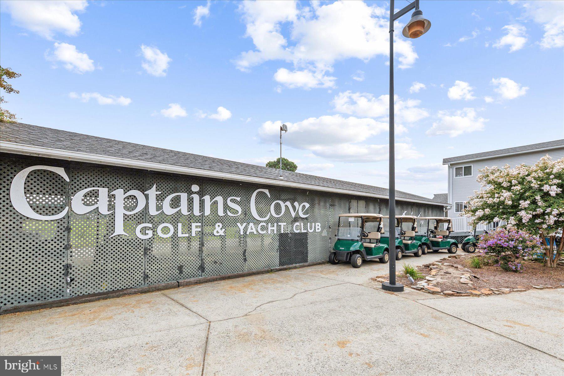 CAPTAIN'S COVE - Land