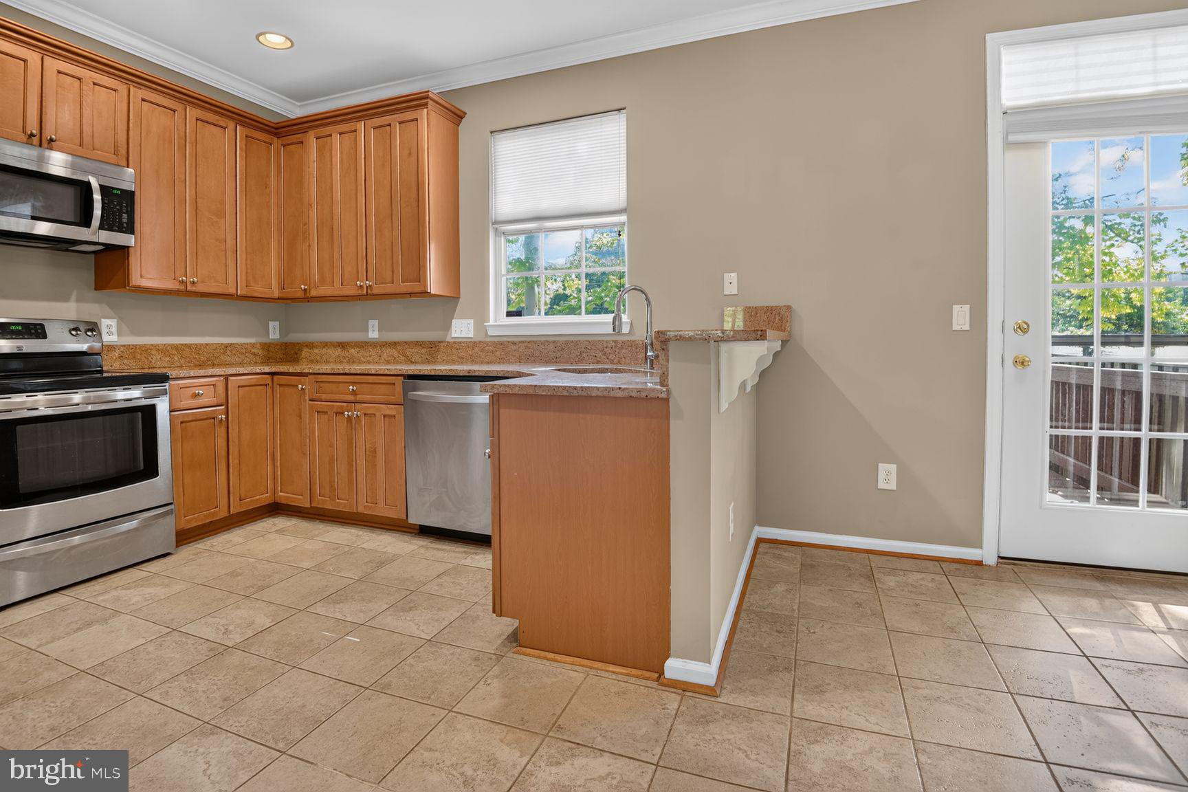 4129 GROVER GLEN COURT