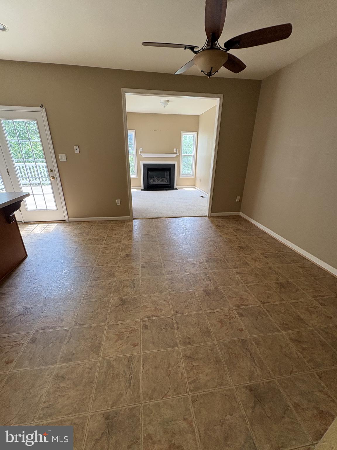 10325 LANTERN LANE