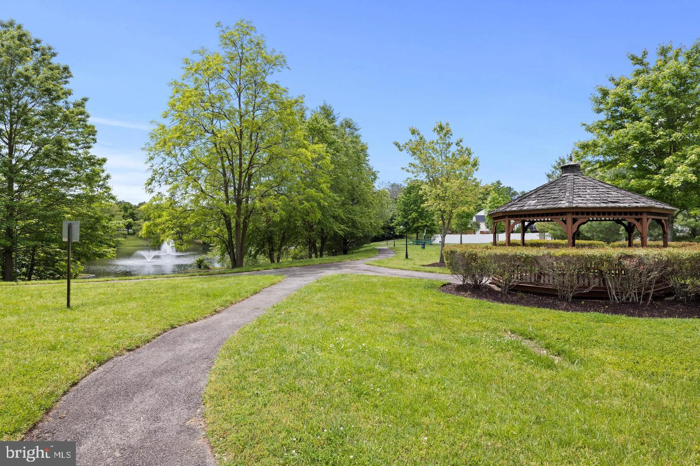 PERRYWOOD - Residential Lease