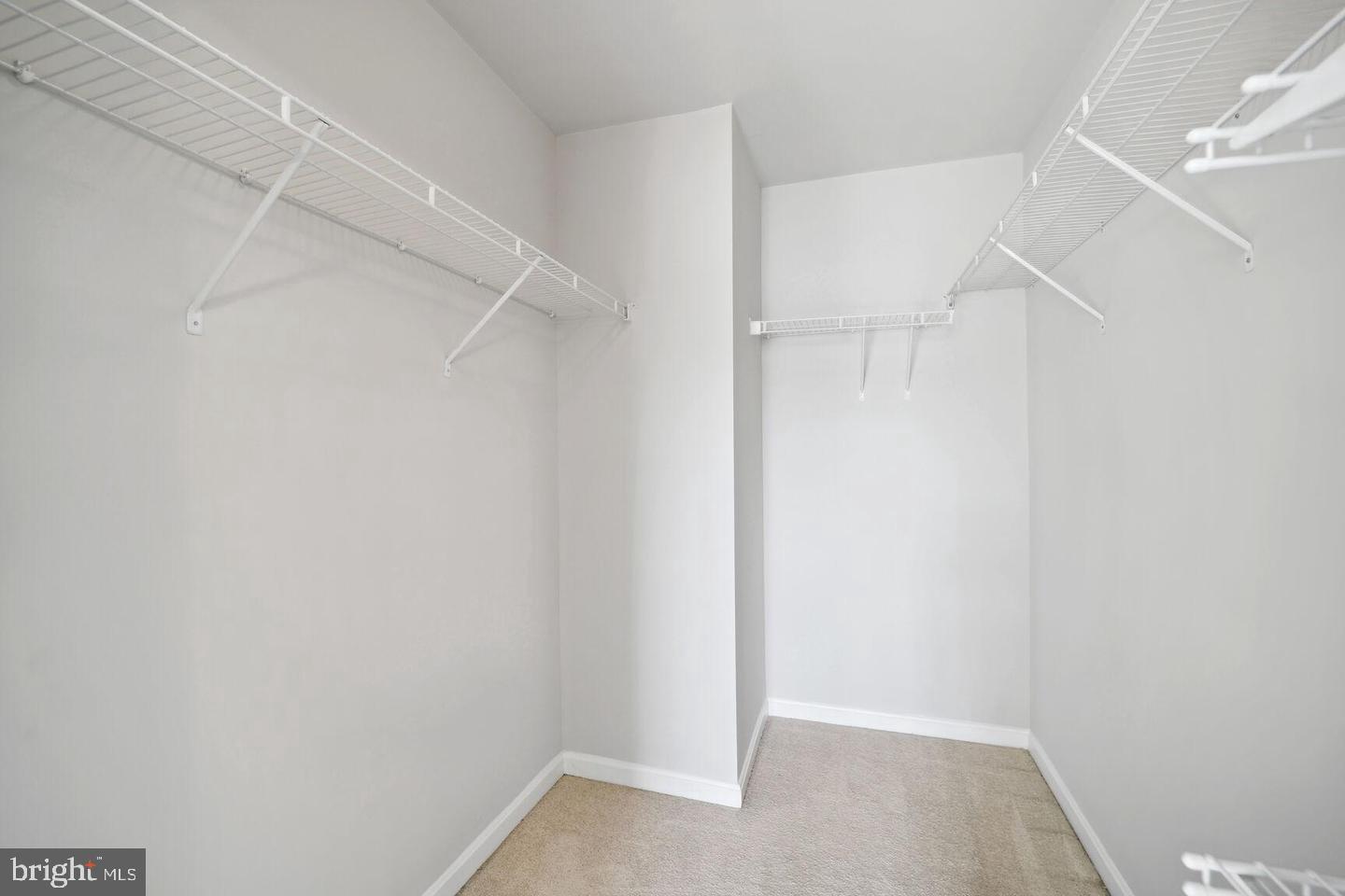 PERRYWOOD - Residential Lease