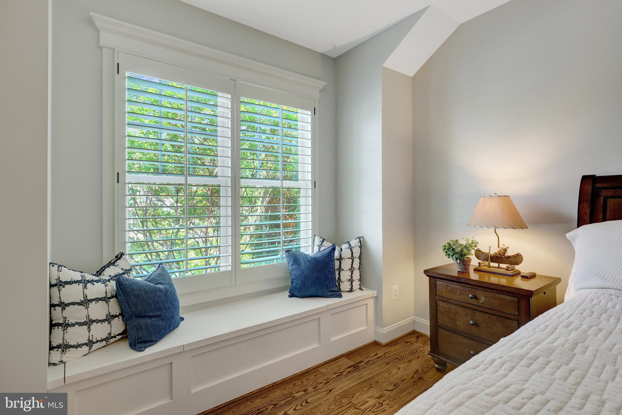 EAST VIENNA WOODS - Residential