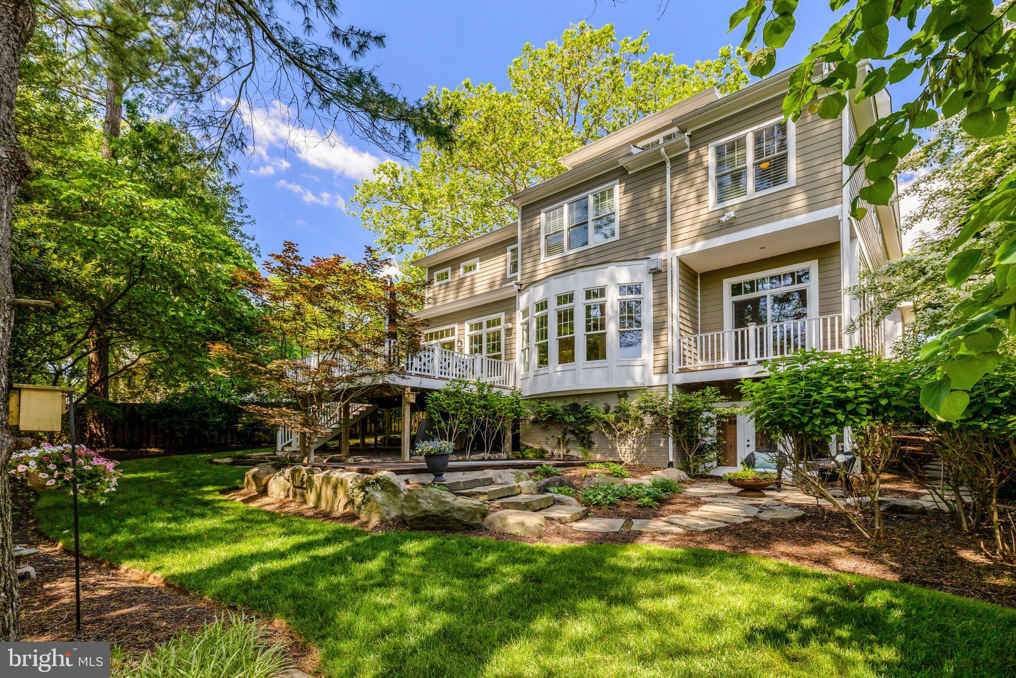 EAST VIENNA WOODS - Residential