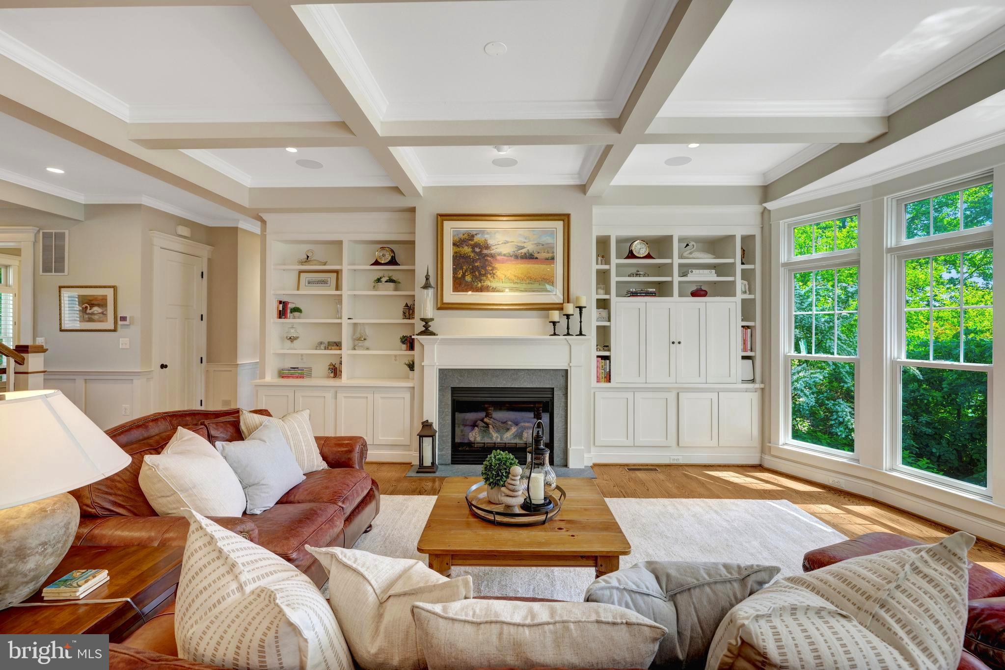 EAST VIENNA WOODS - Residential