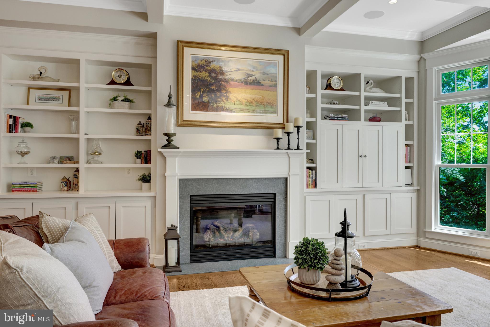 EAST VIENNA WOODS - Residential