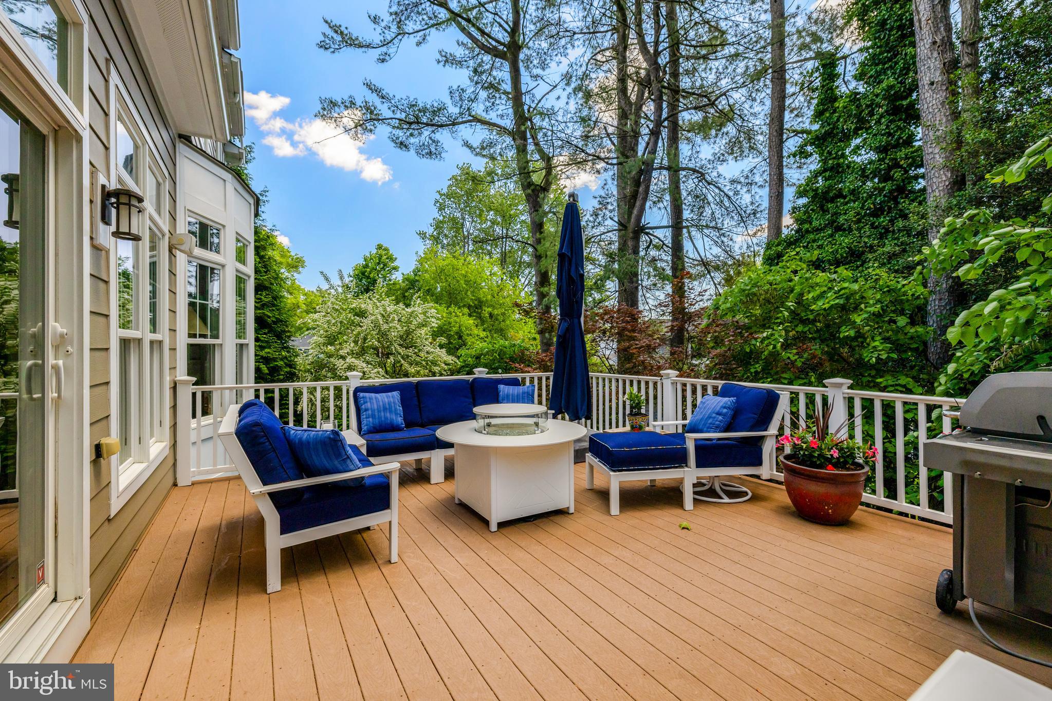 EAST VIENNA WOODS - Residential