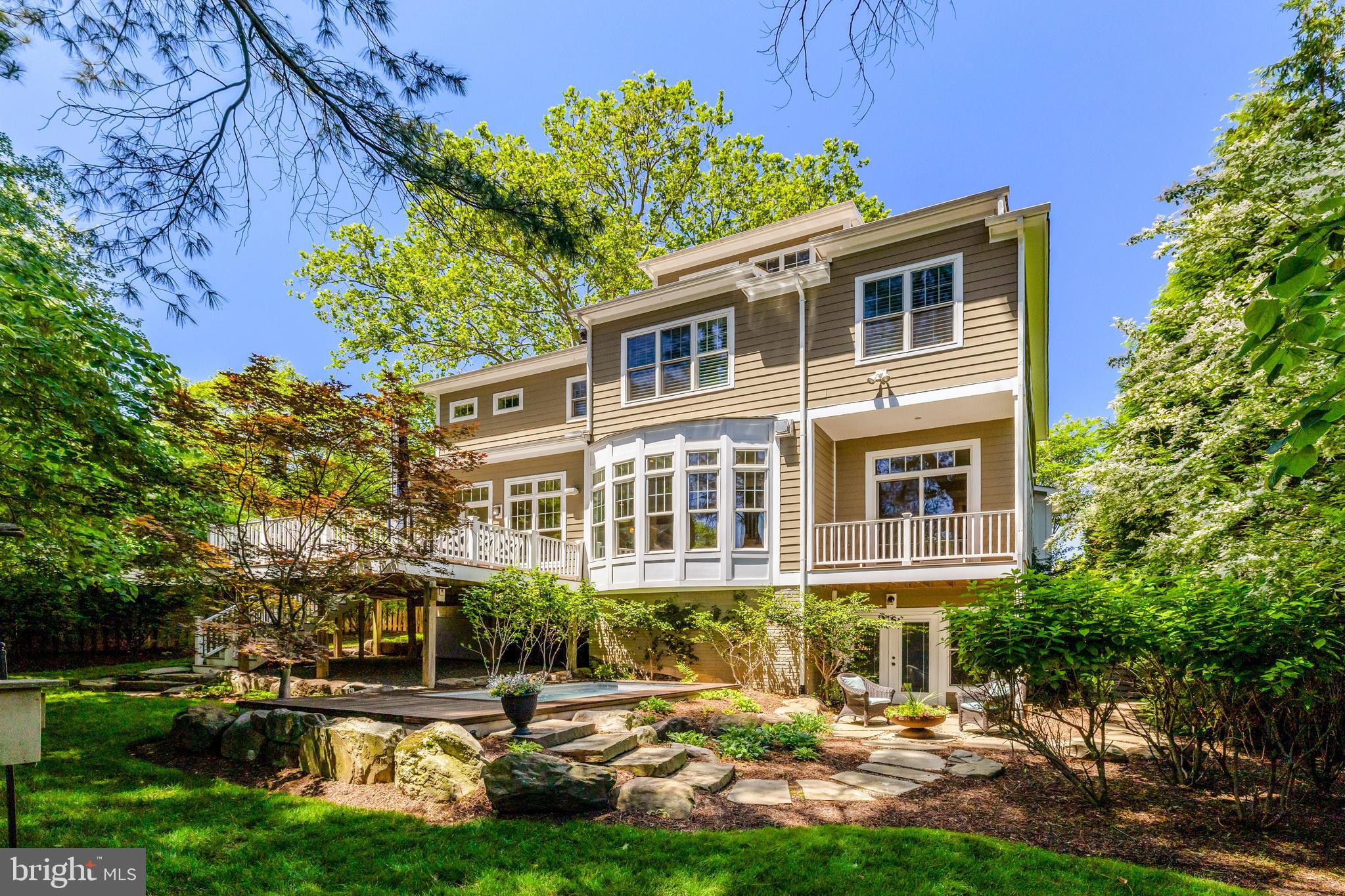 EAST VIENNA WOODS - Residential