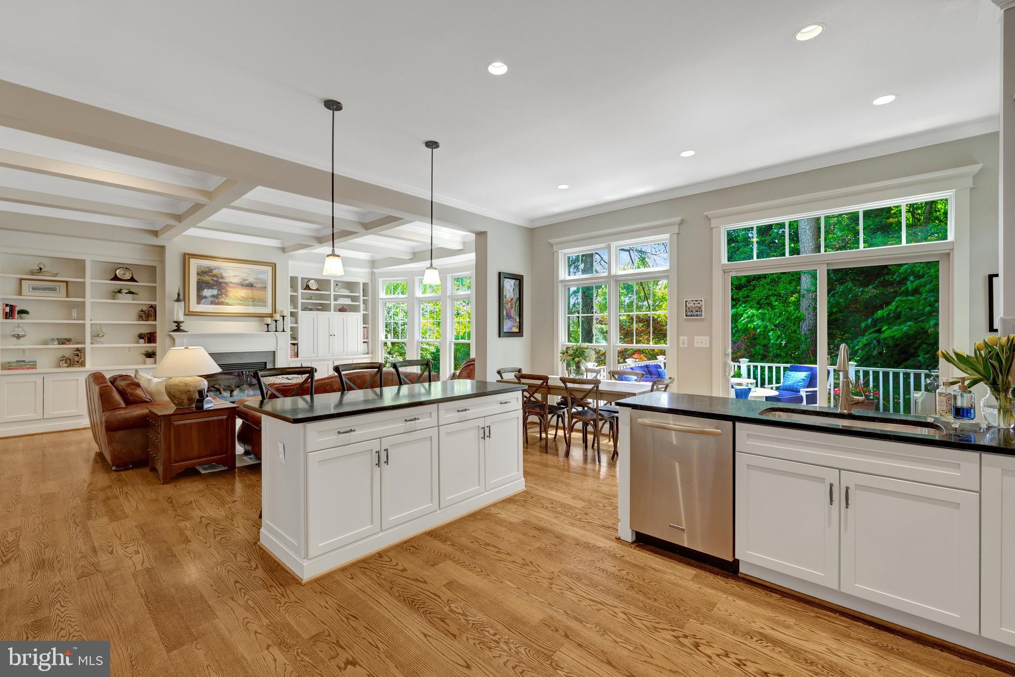 EAST VIENNA WOODS - Residential