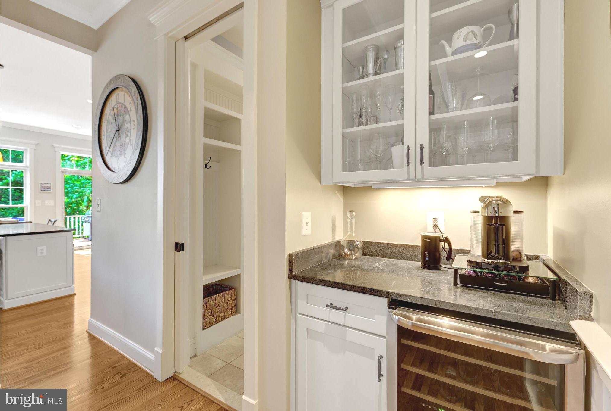 EAST VIENNA WOODS - Residential