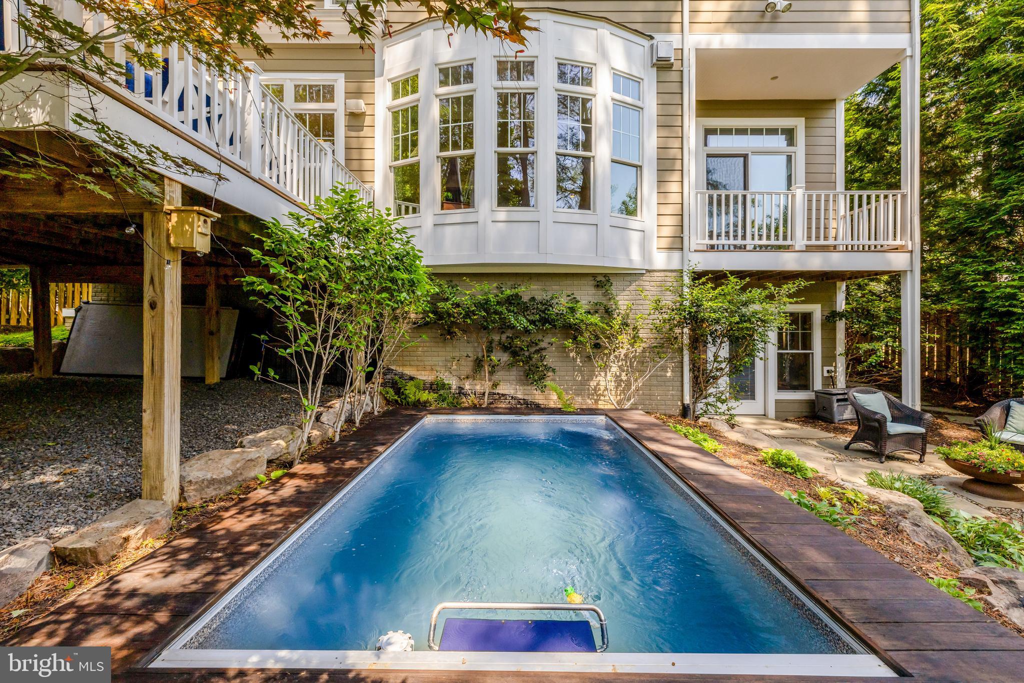 EAST VIENNA WOODS - Residential