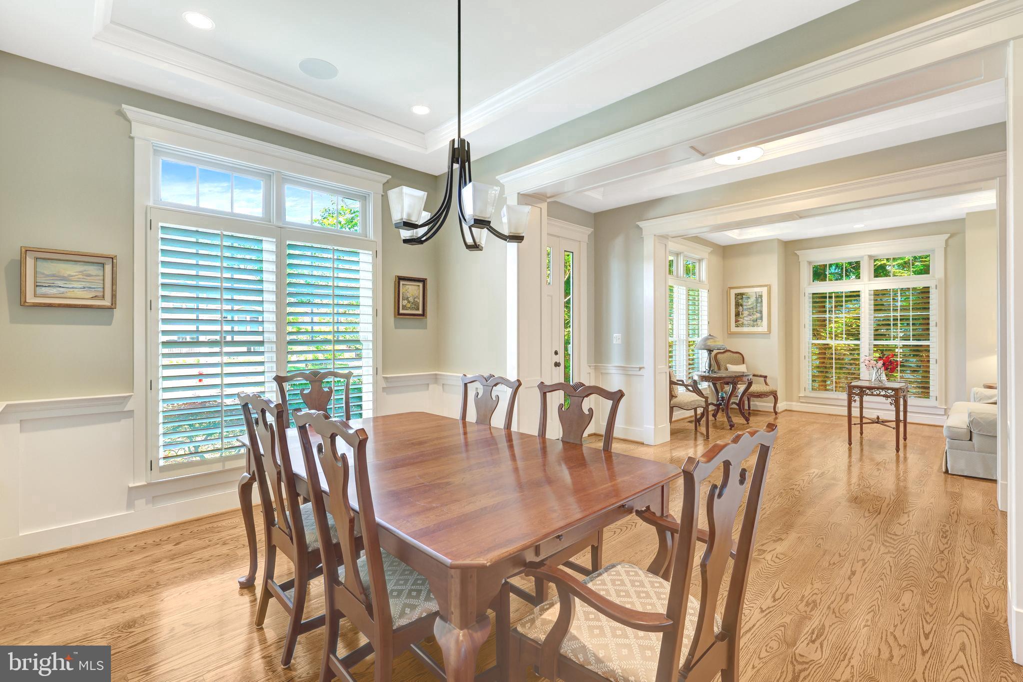 EAST VIENNA WOODS - Residential