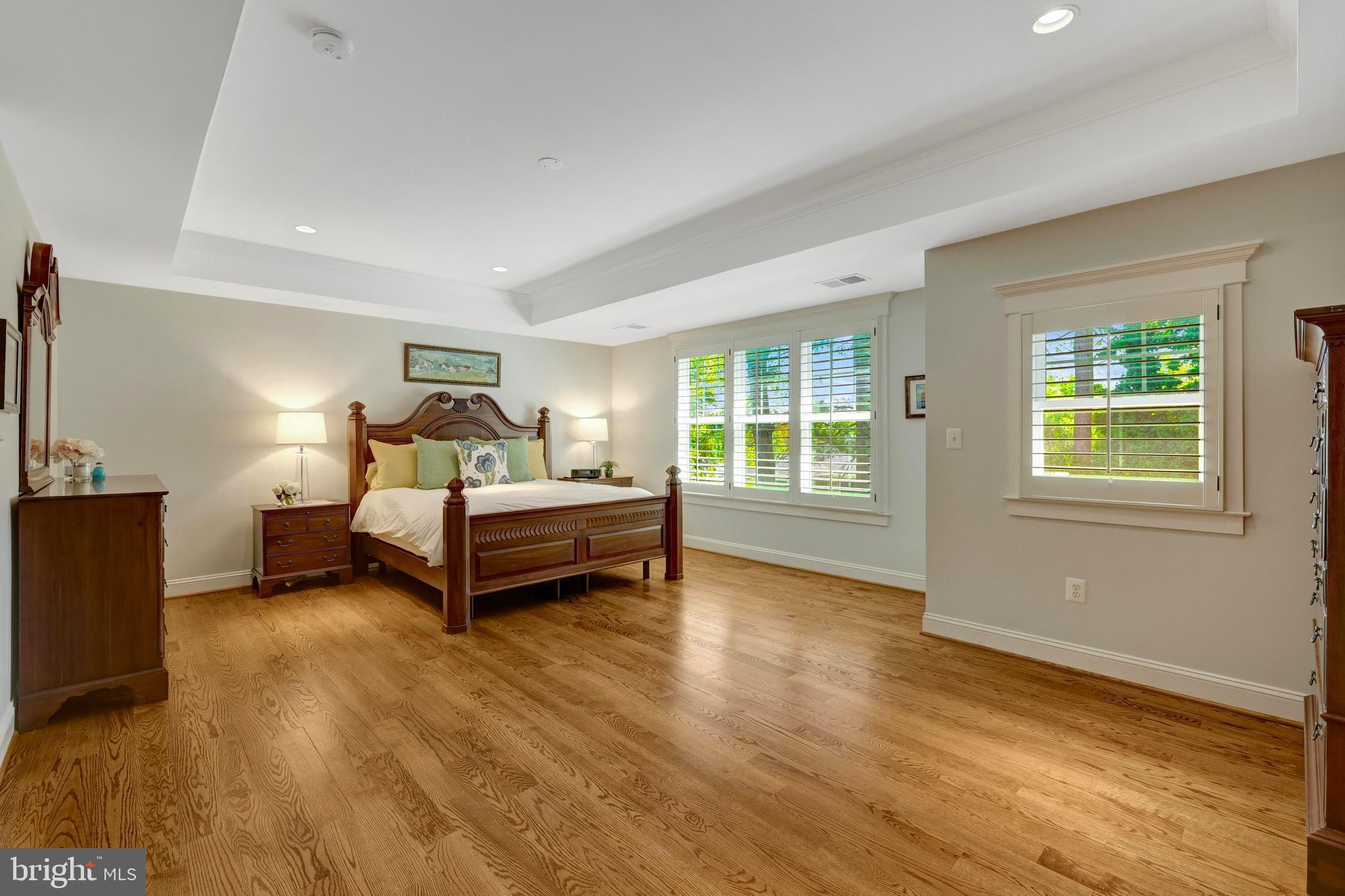 EAST VIENNA WOODS - Residential