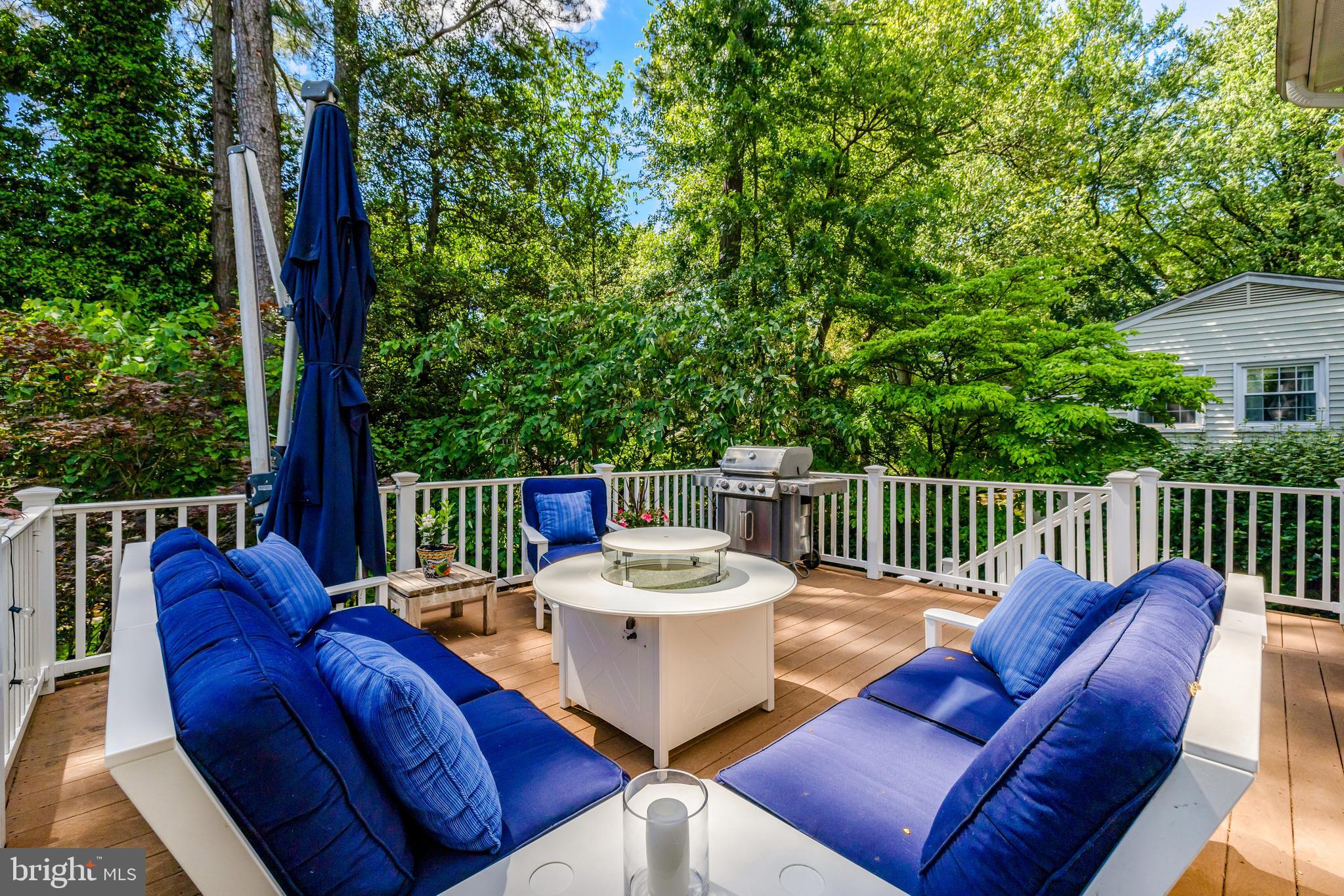 EAST VIENNA WOODS - Residential