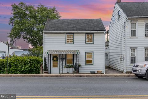 512 MAPLE LEBANON PA 17046
