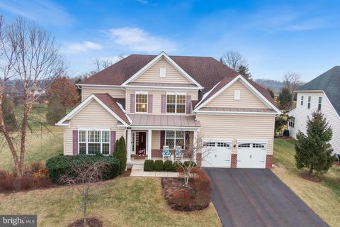 Photo of 213 Eadie Way, SPRING CITY, PA 19475 (MLS # PACT2115462)