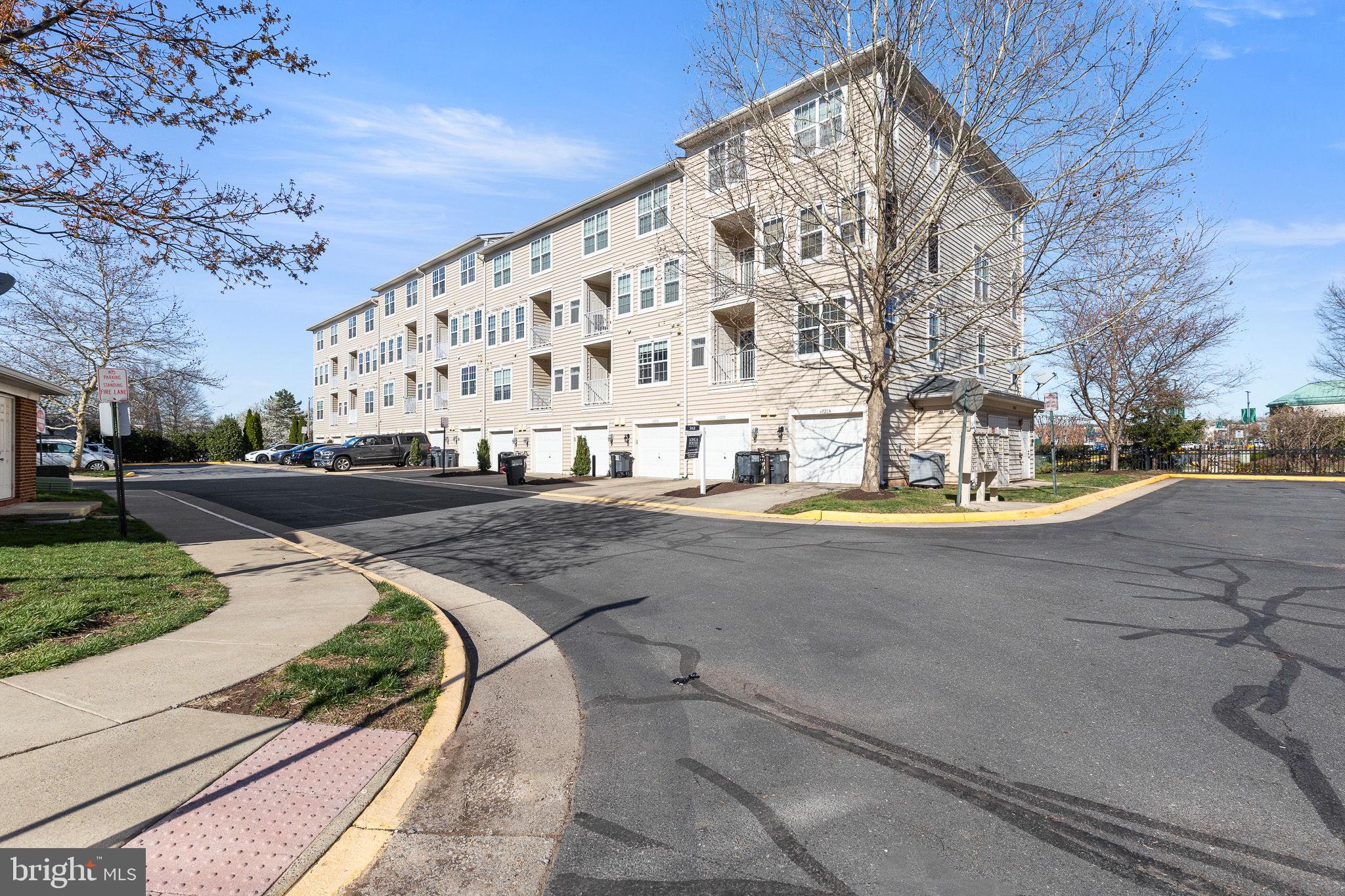 CENTREVILLE CROSSING - Residential