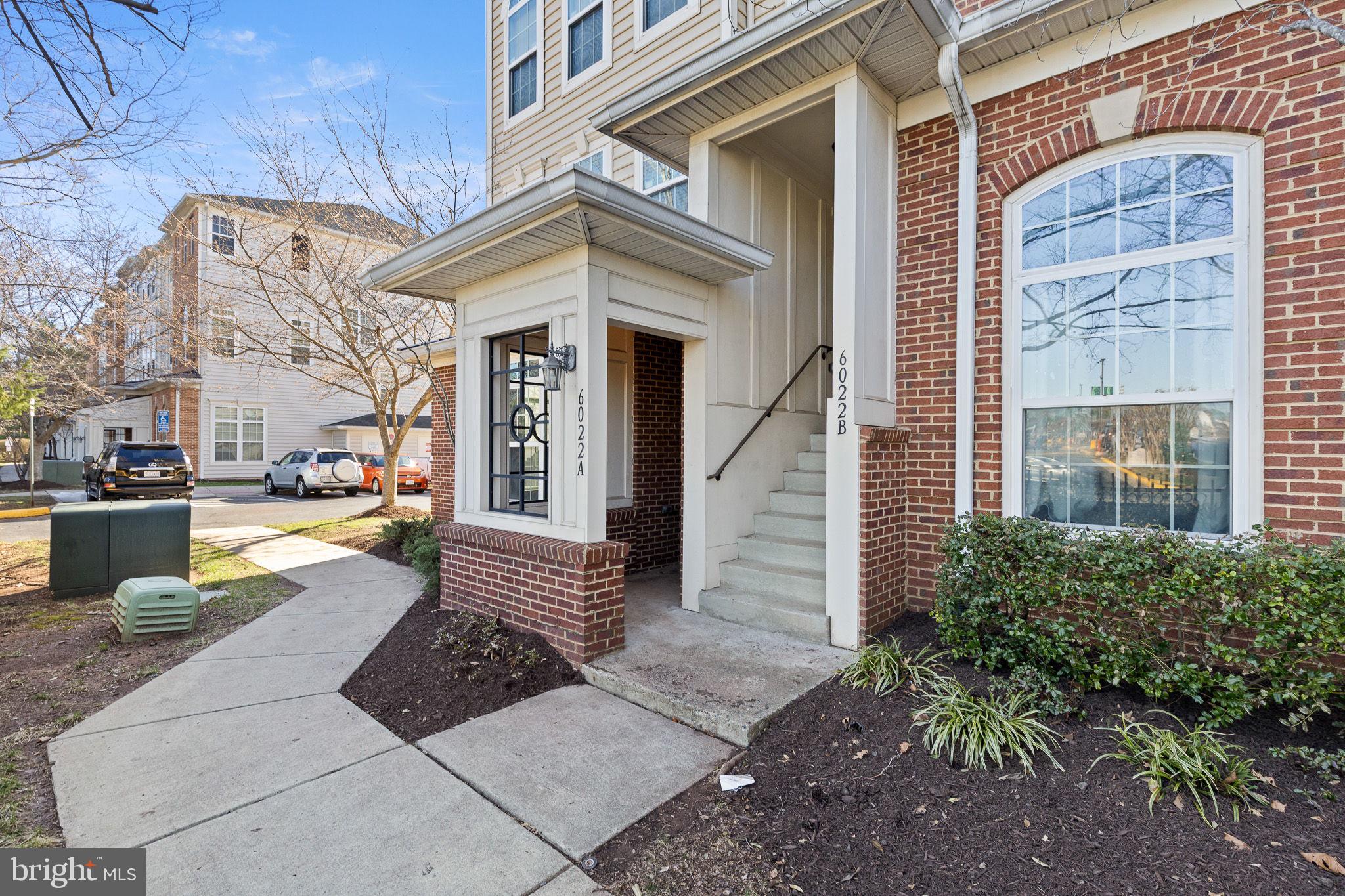 CENTREVILLE CROSSING - Residential