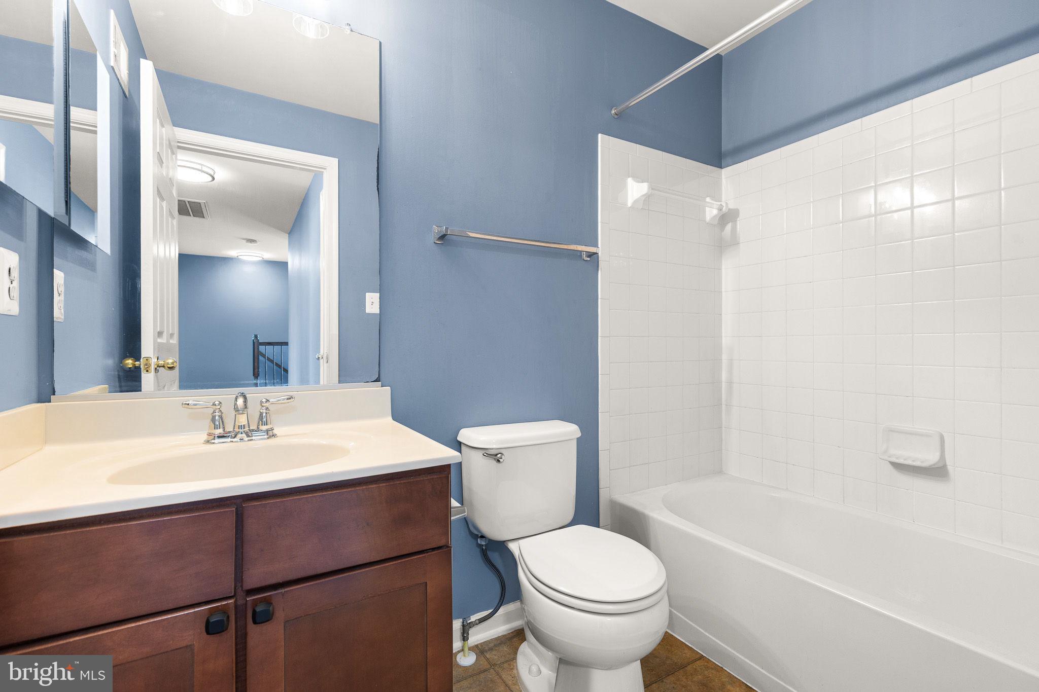 CENTREVILLE CROSSING - Residential