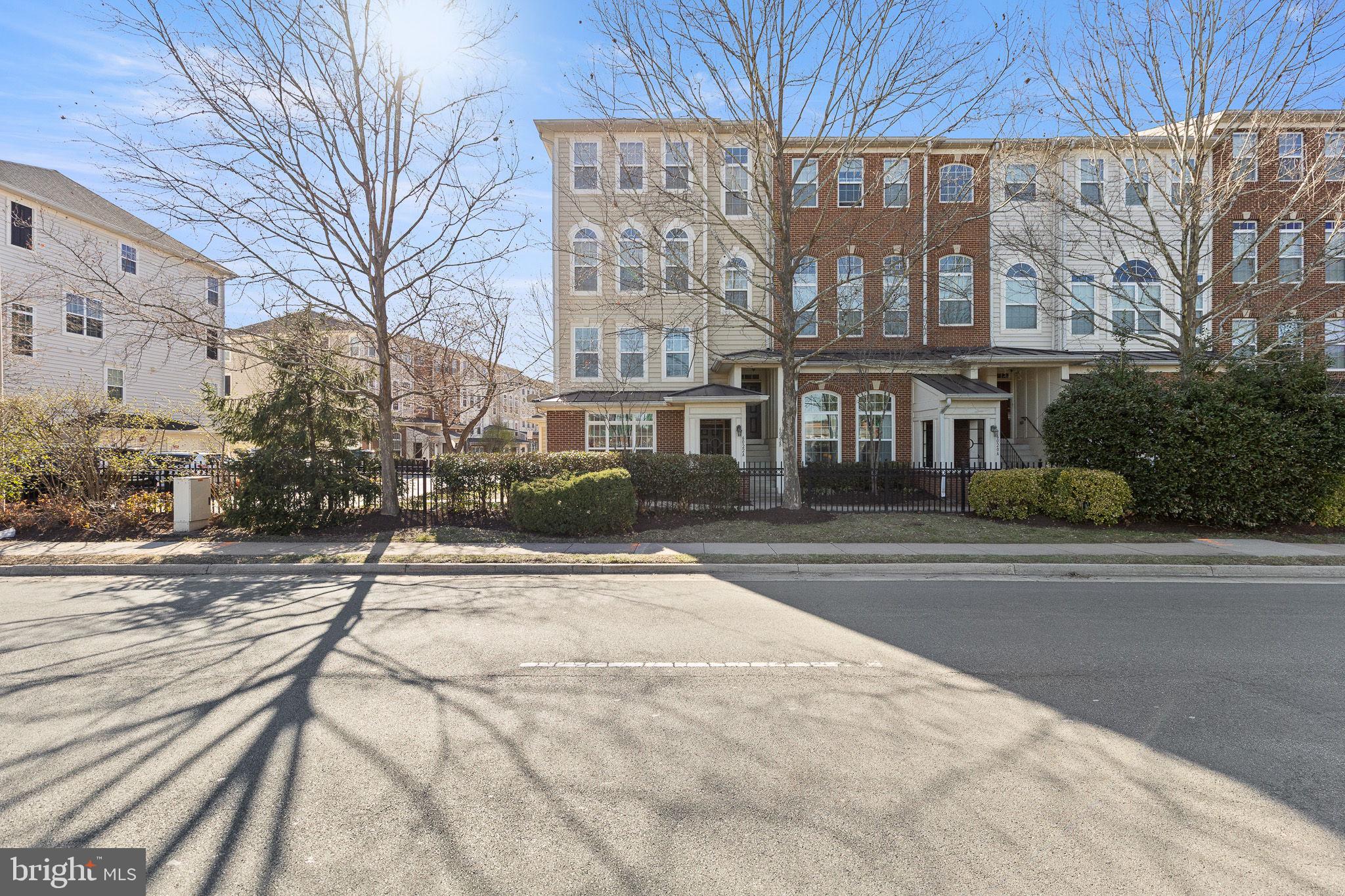 CENTREVILLE CROSSING - Residential