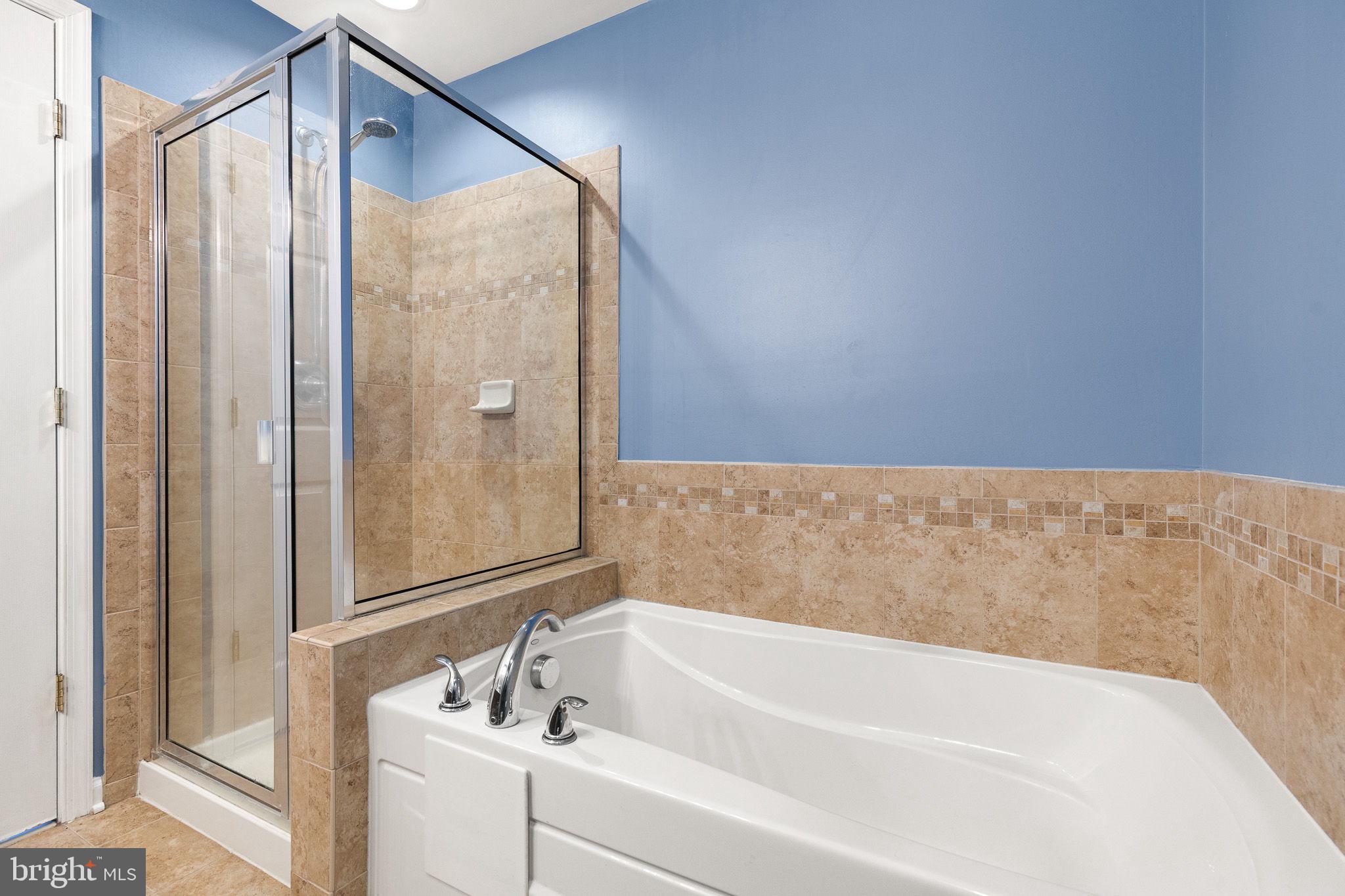 CENTREVILLE CROSSING - Residential